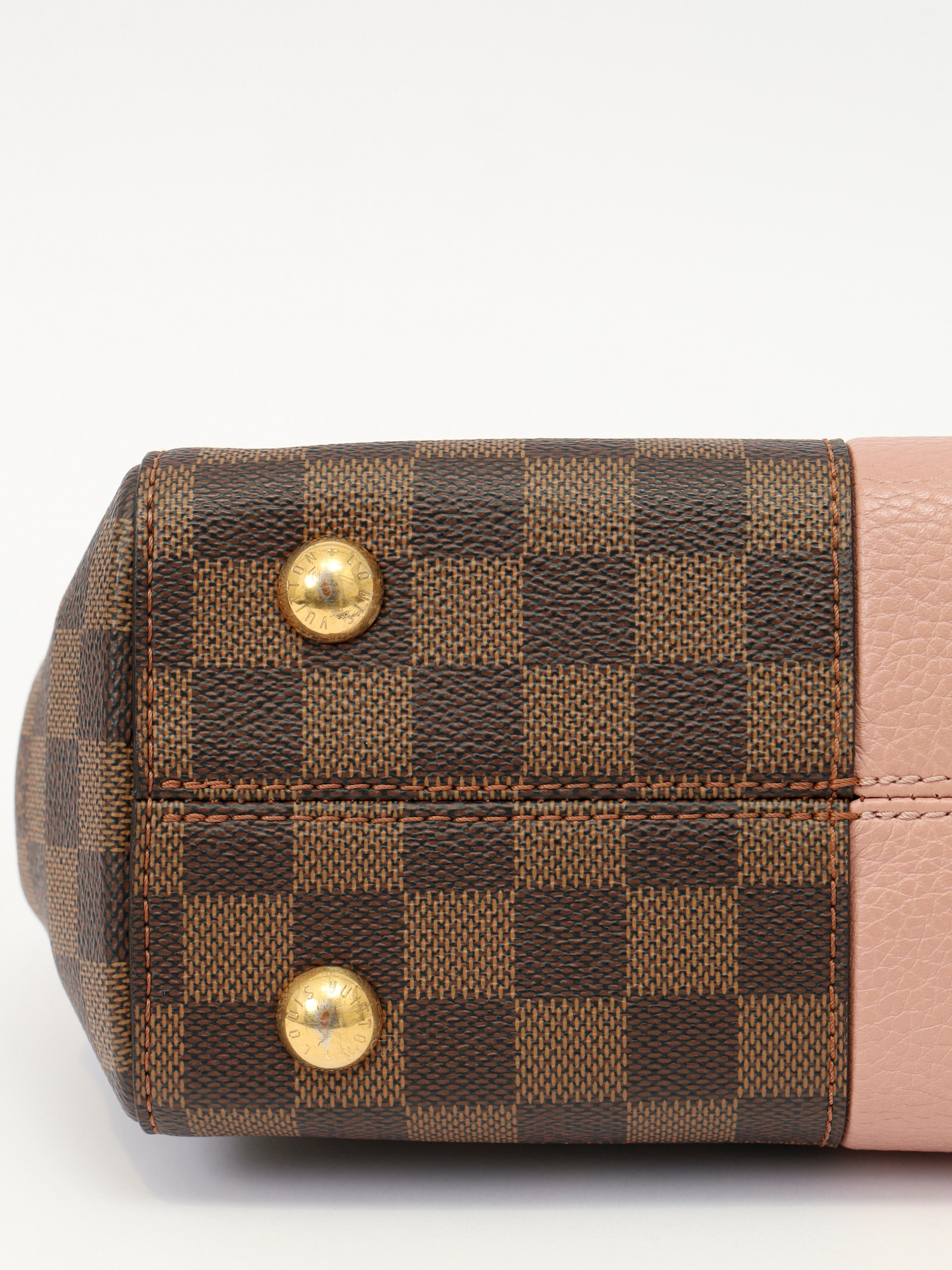 Louis Vuitton Bond Street 8