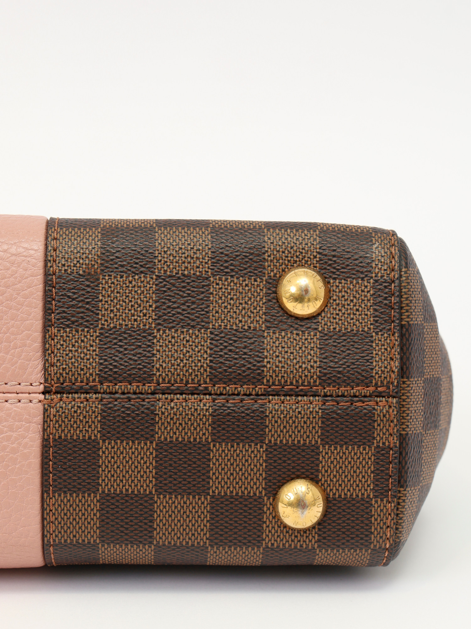 Louis Vuitton Bond Street 9