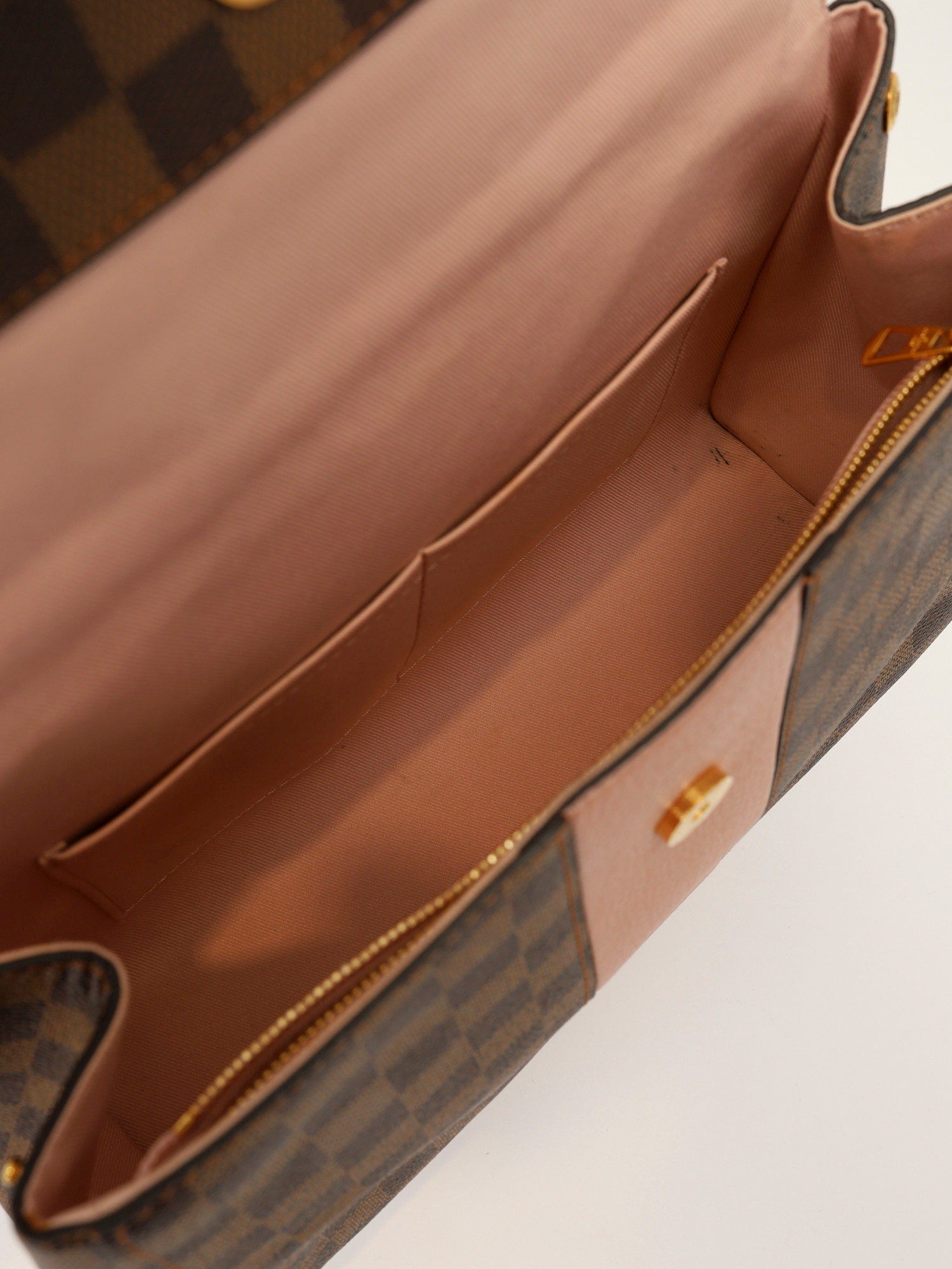 Louis Vuitton Bond Street 10