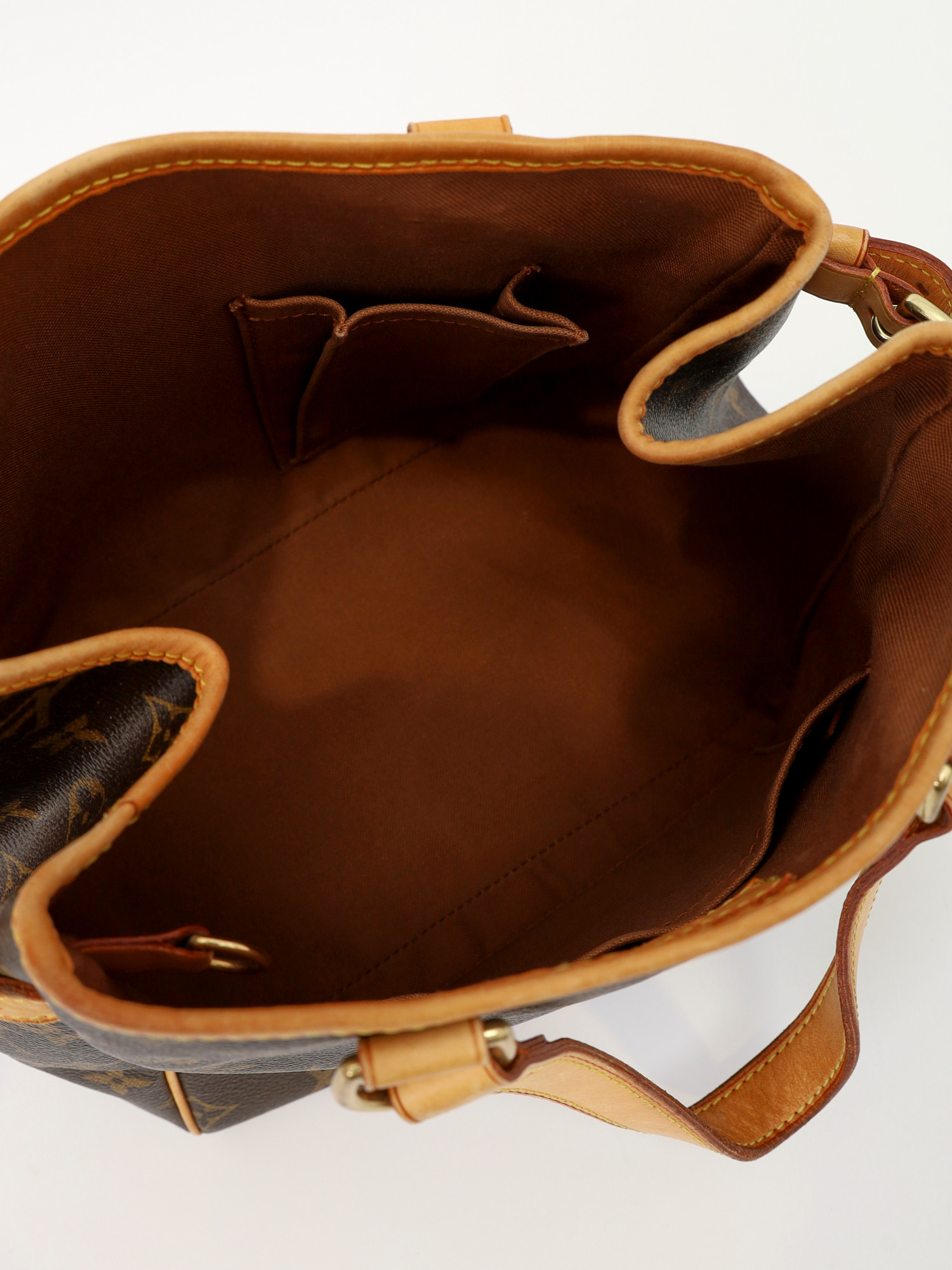 Louis Vuitton Batignolles 10