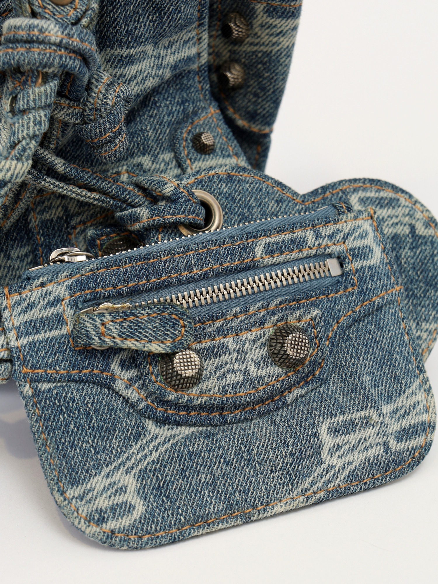 Balenciaga Neo Cagole 5