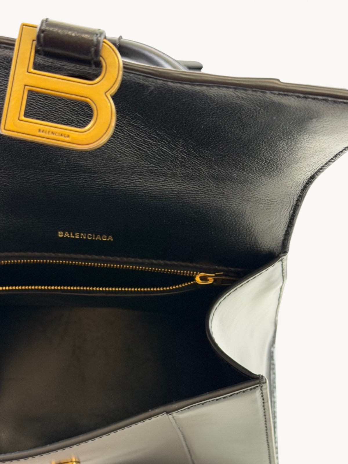 Balenciaga Hourglass 6