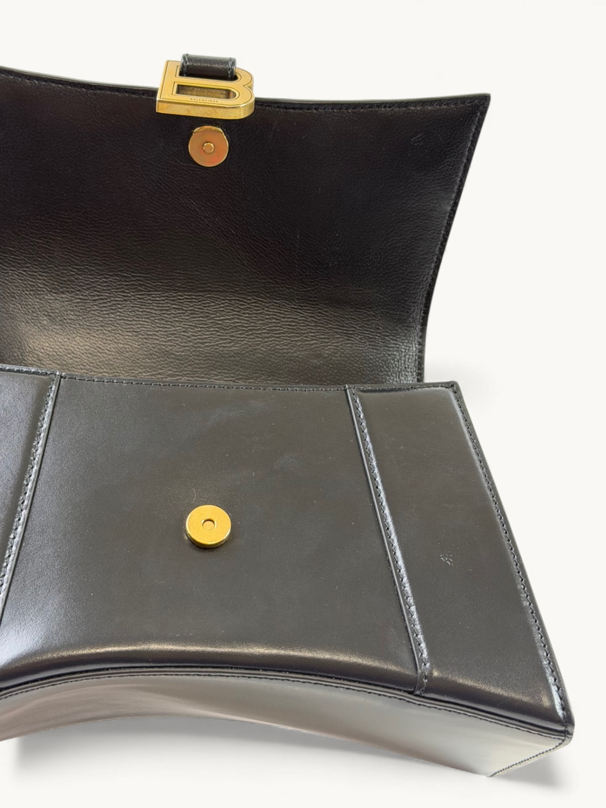 Balenciaga Hourglass 5