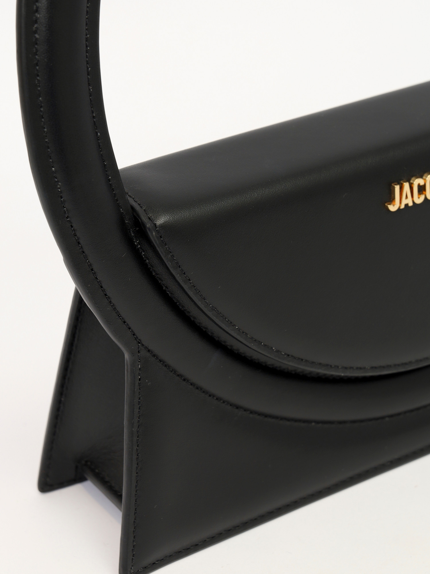 Jacquemus Le Sac Rond 5