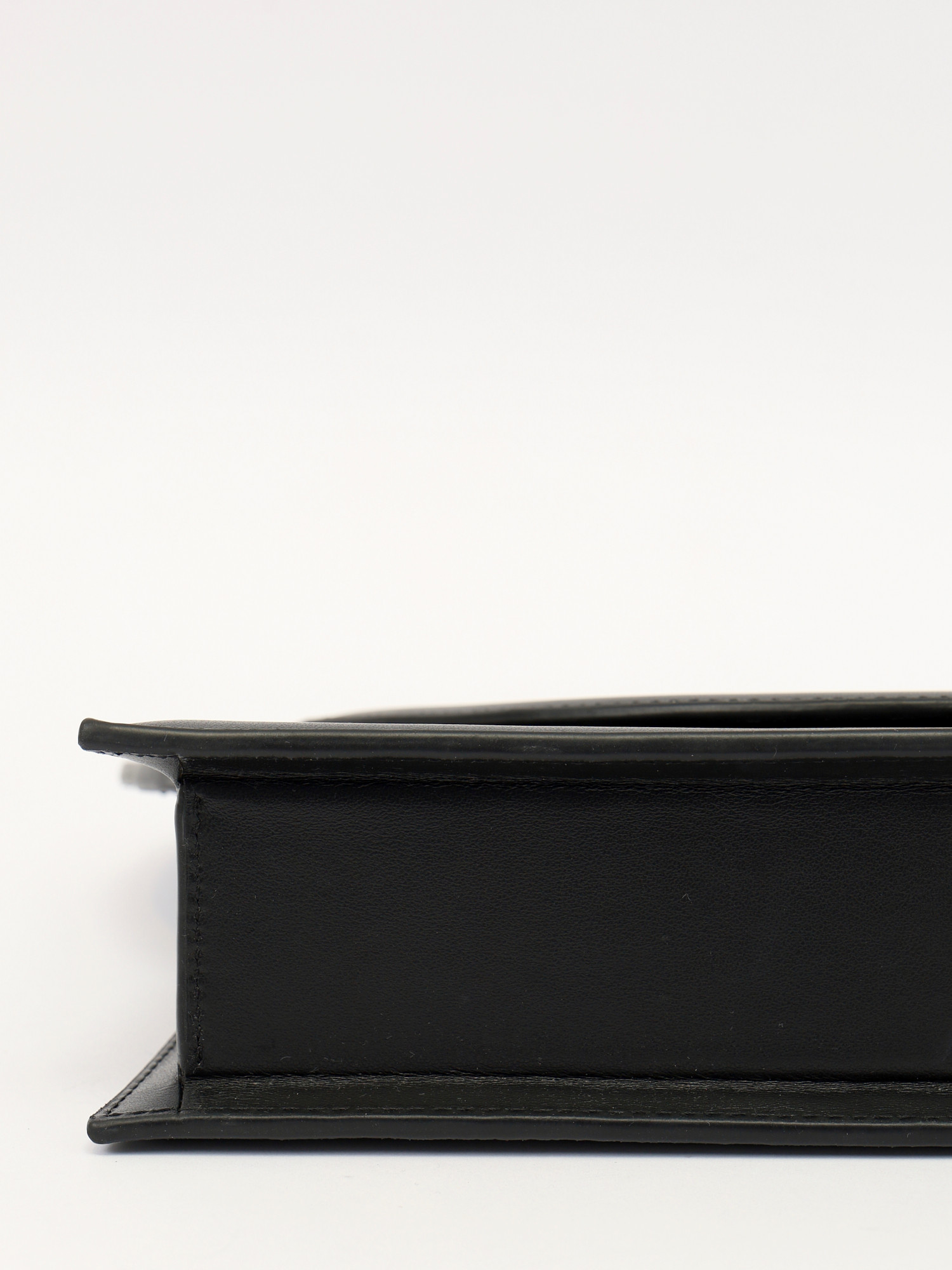 Jacquemus Le Sac Rond 7