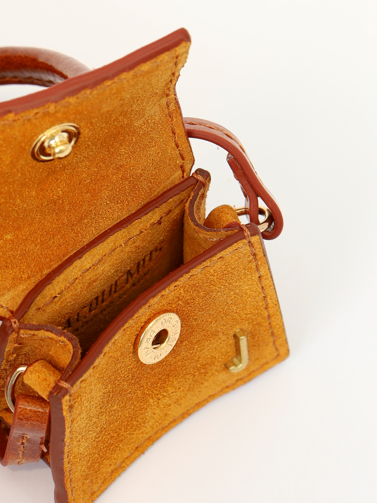 Jacquemus Le Petit Chiquito 7