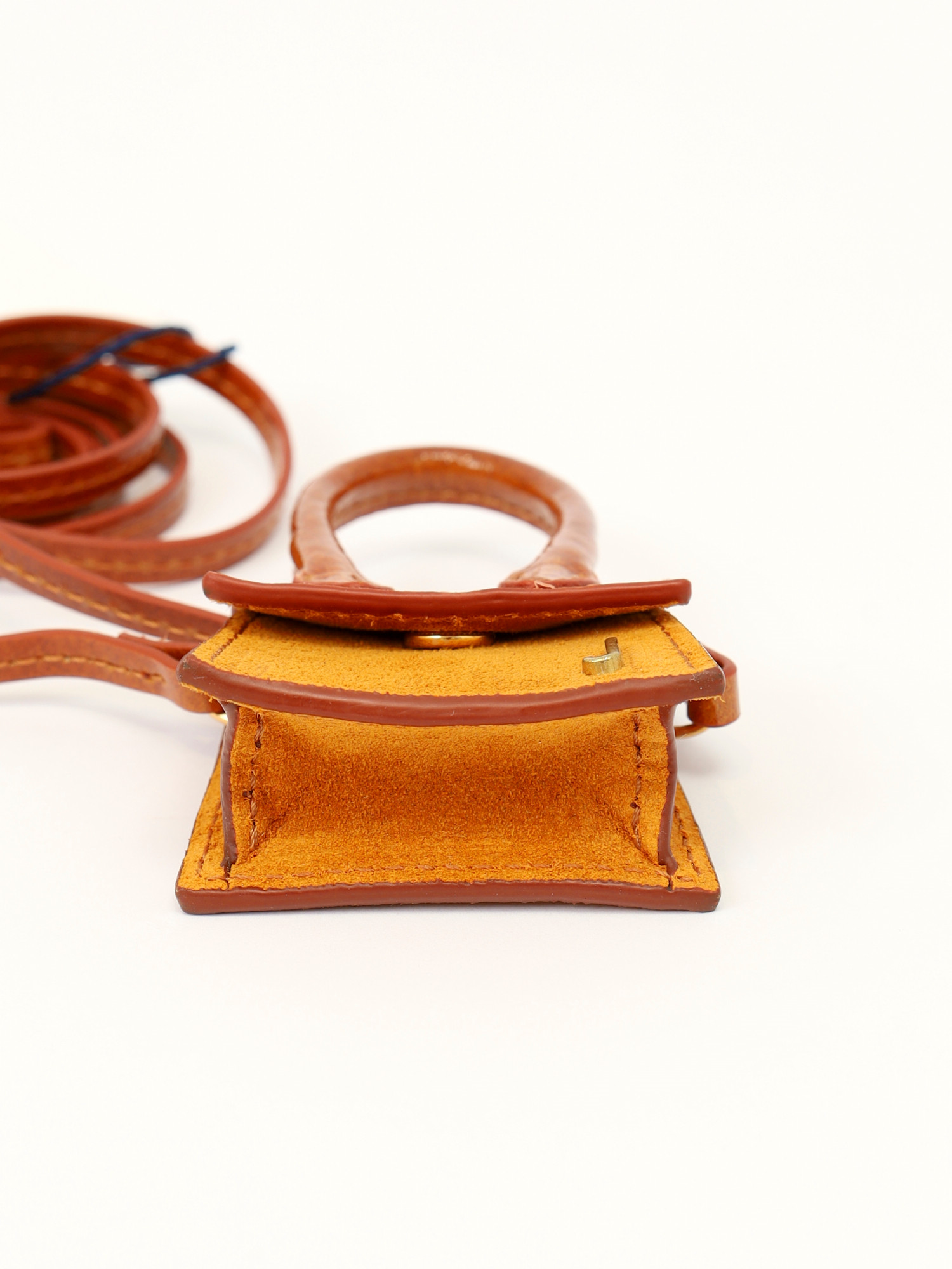 Jacquemus Le Petit Chiquito 6