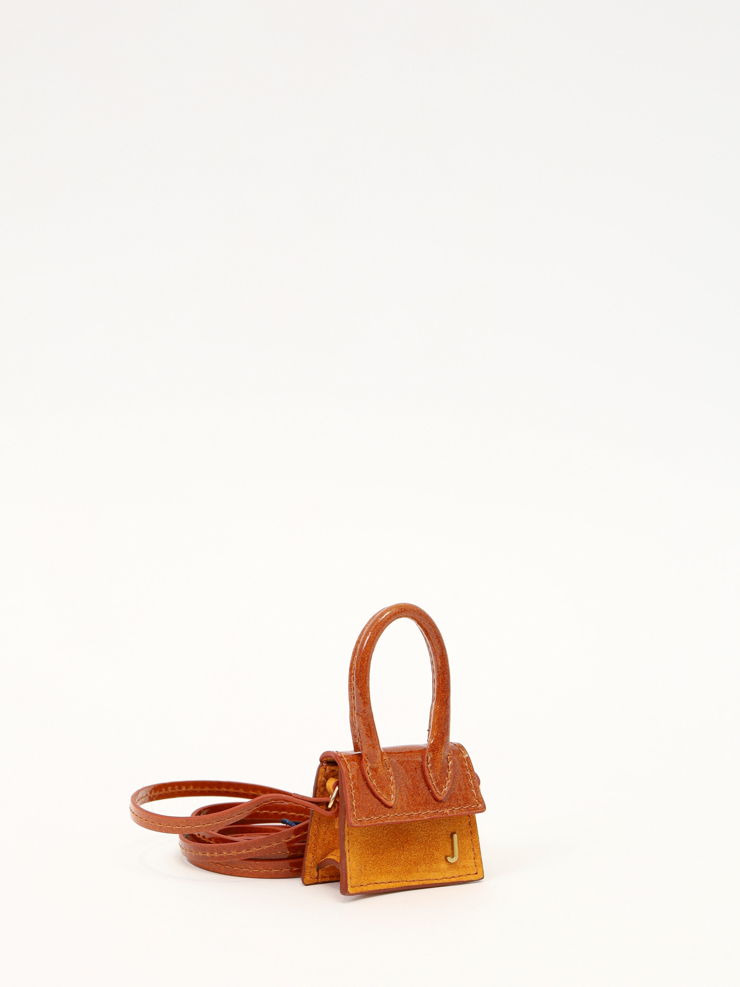 Jacquemus Le Petit Chiquito 2