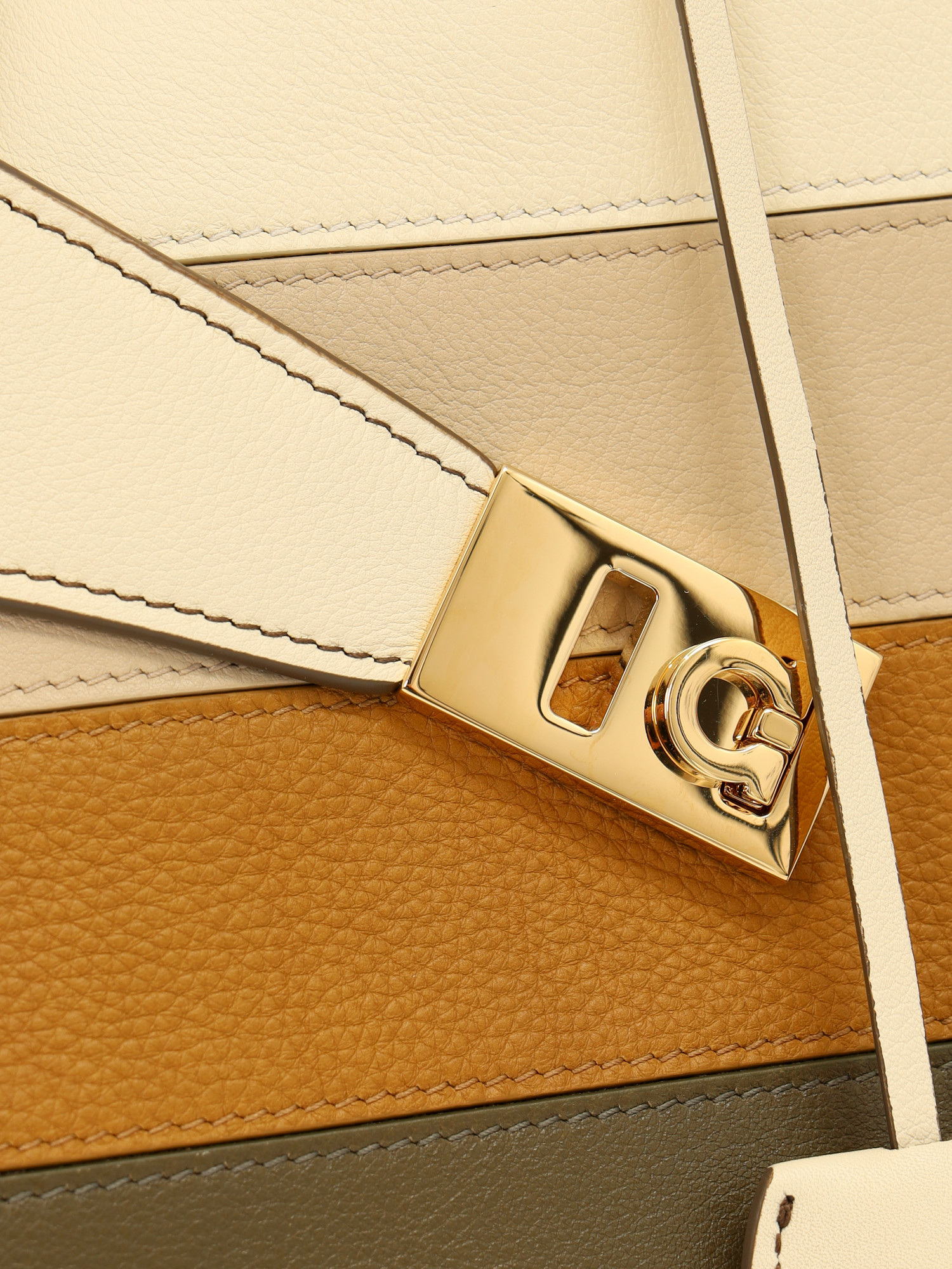 Salvatore Ferragamo Hug 6