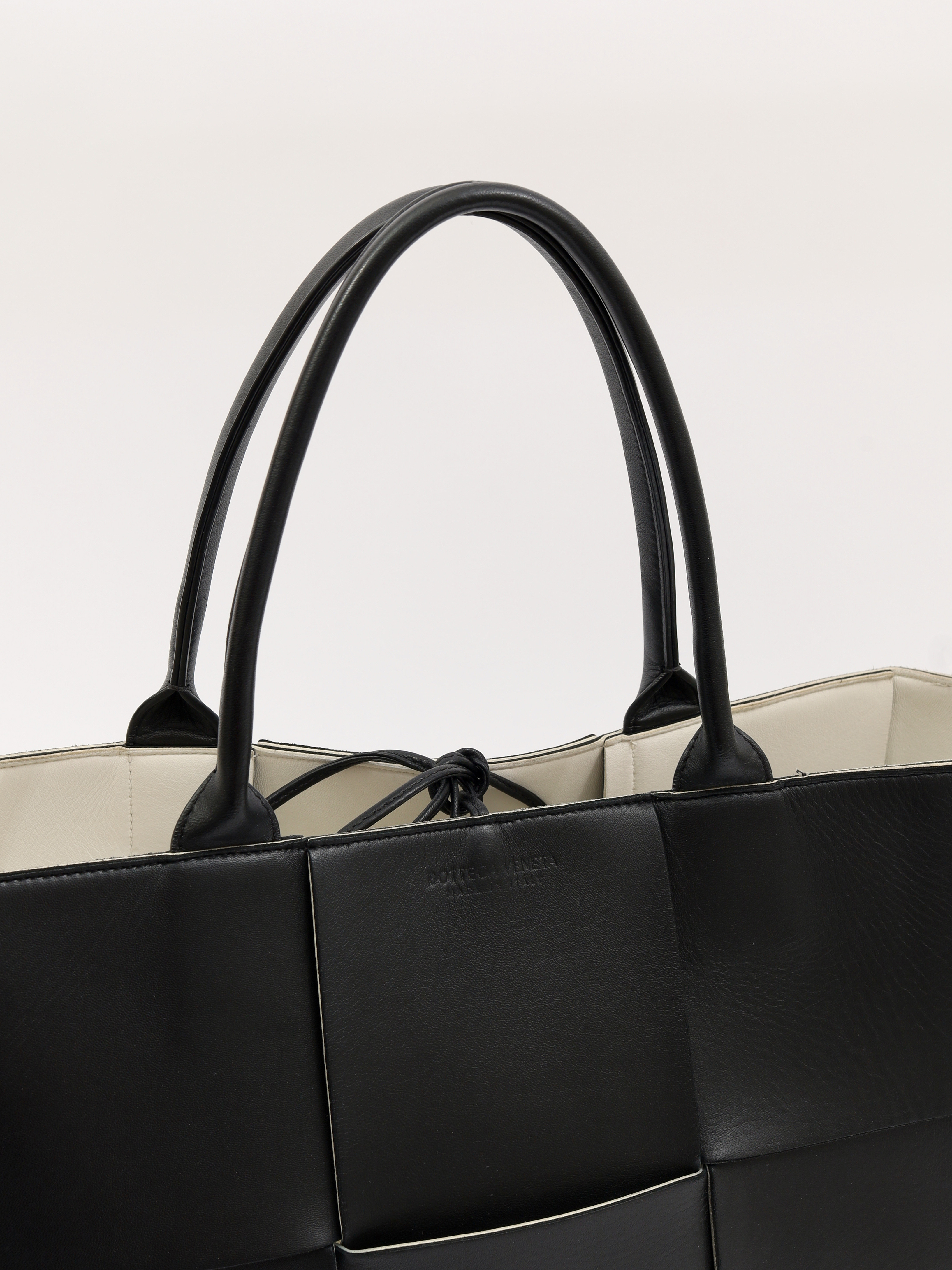 Bottega Veneta Arco 4