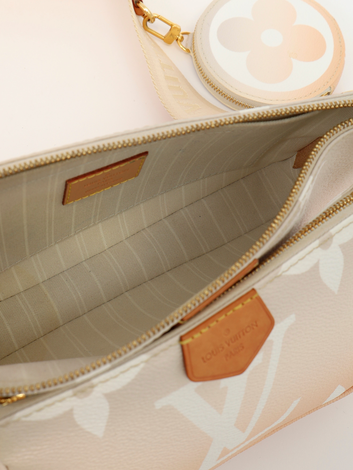 Louis Vuitton Multi Pochette 11