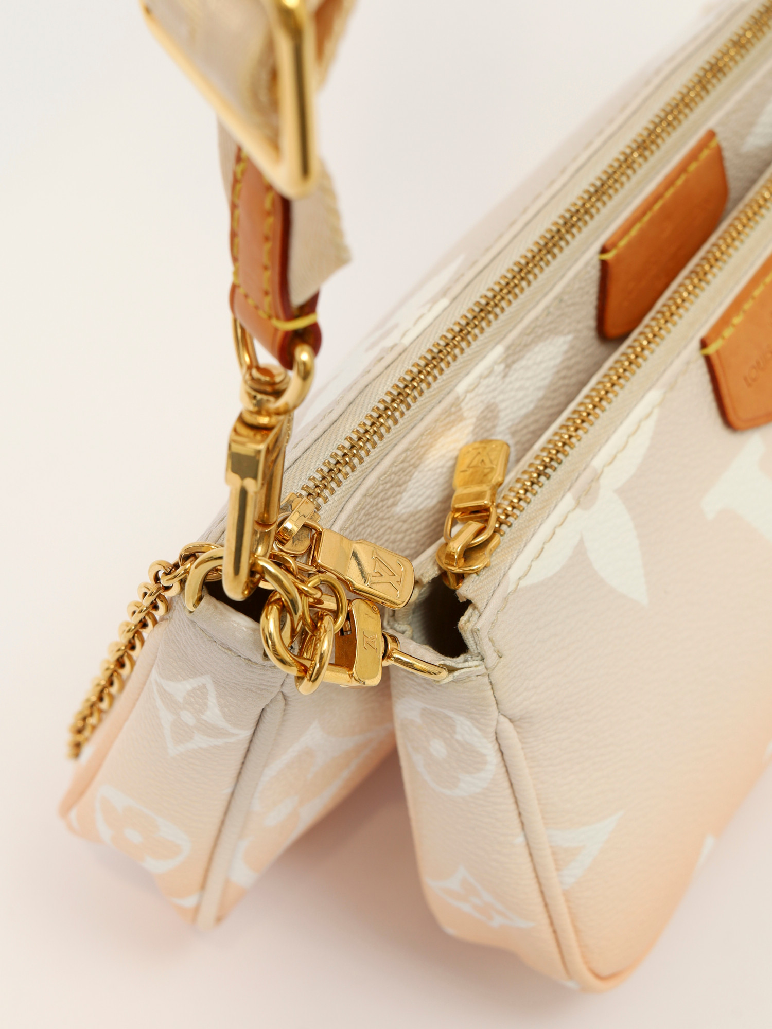 Louis Vuitton Multi Pochette 7