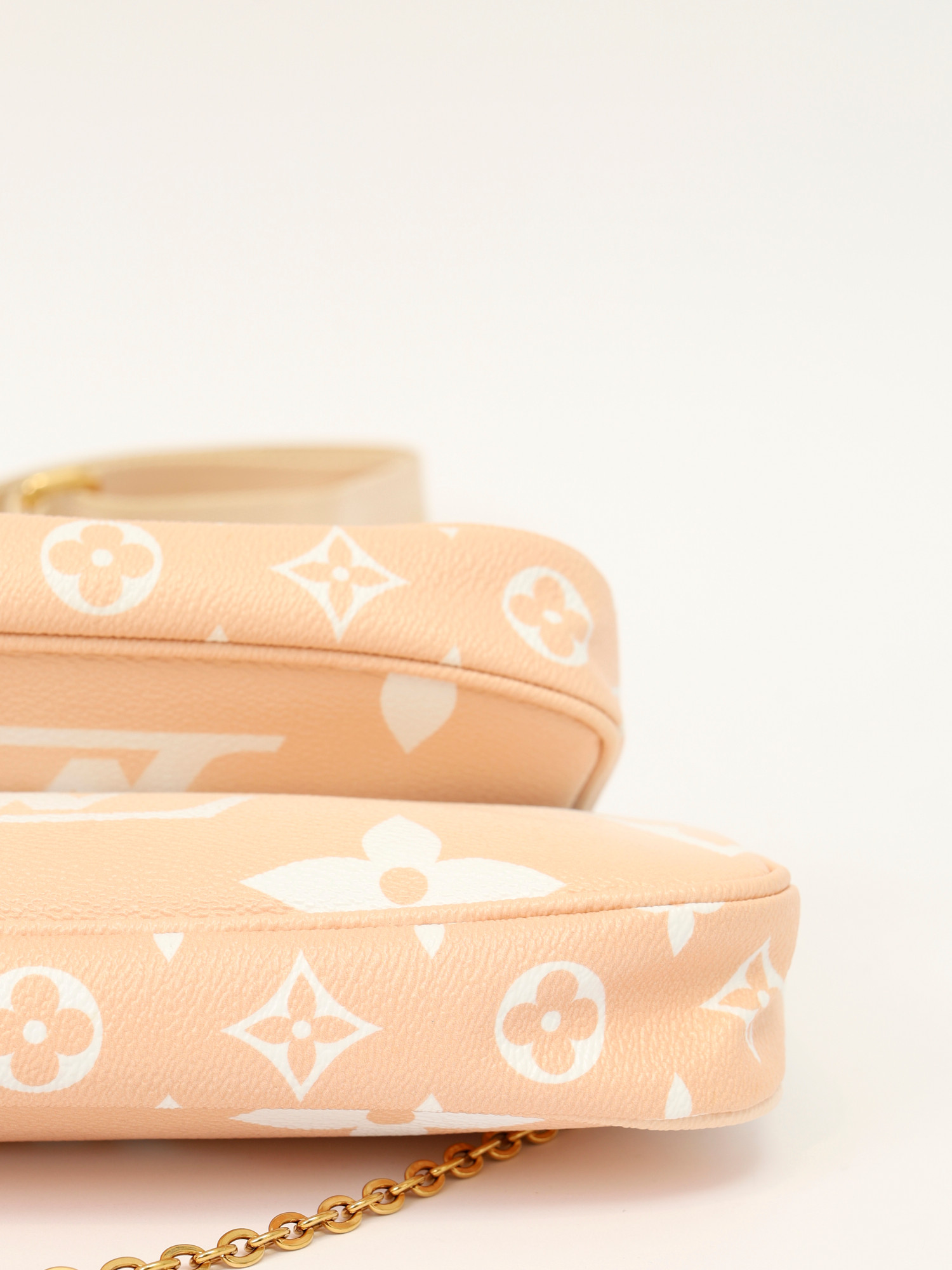 Louis Vuitton Multi Pochette 10