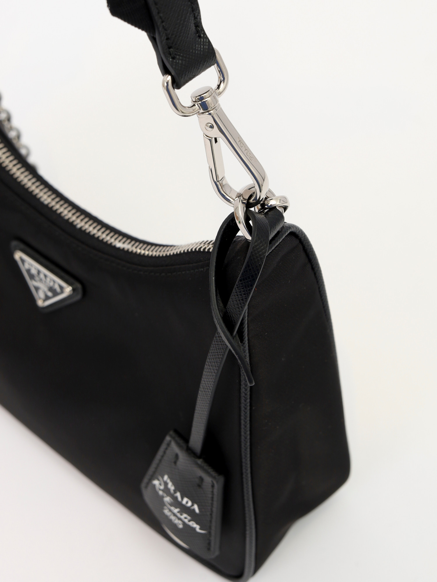 Prada Re-Edition 2005 8