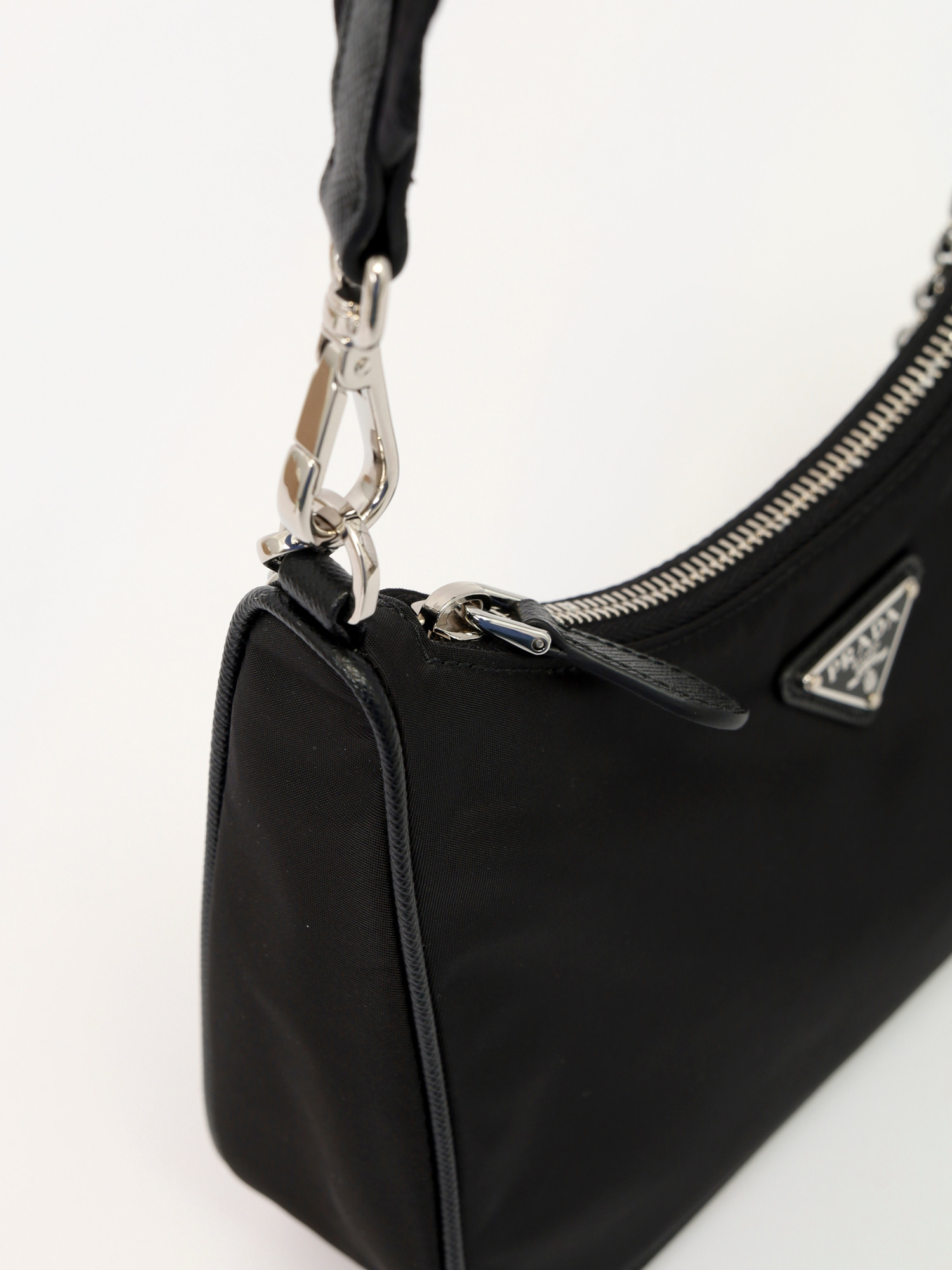 Prada Re-Edition 2005 7