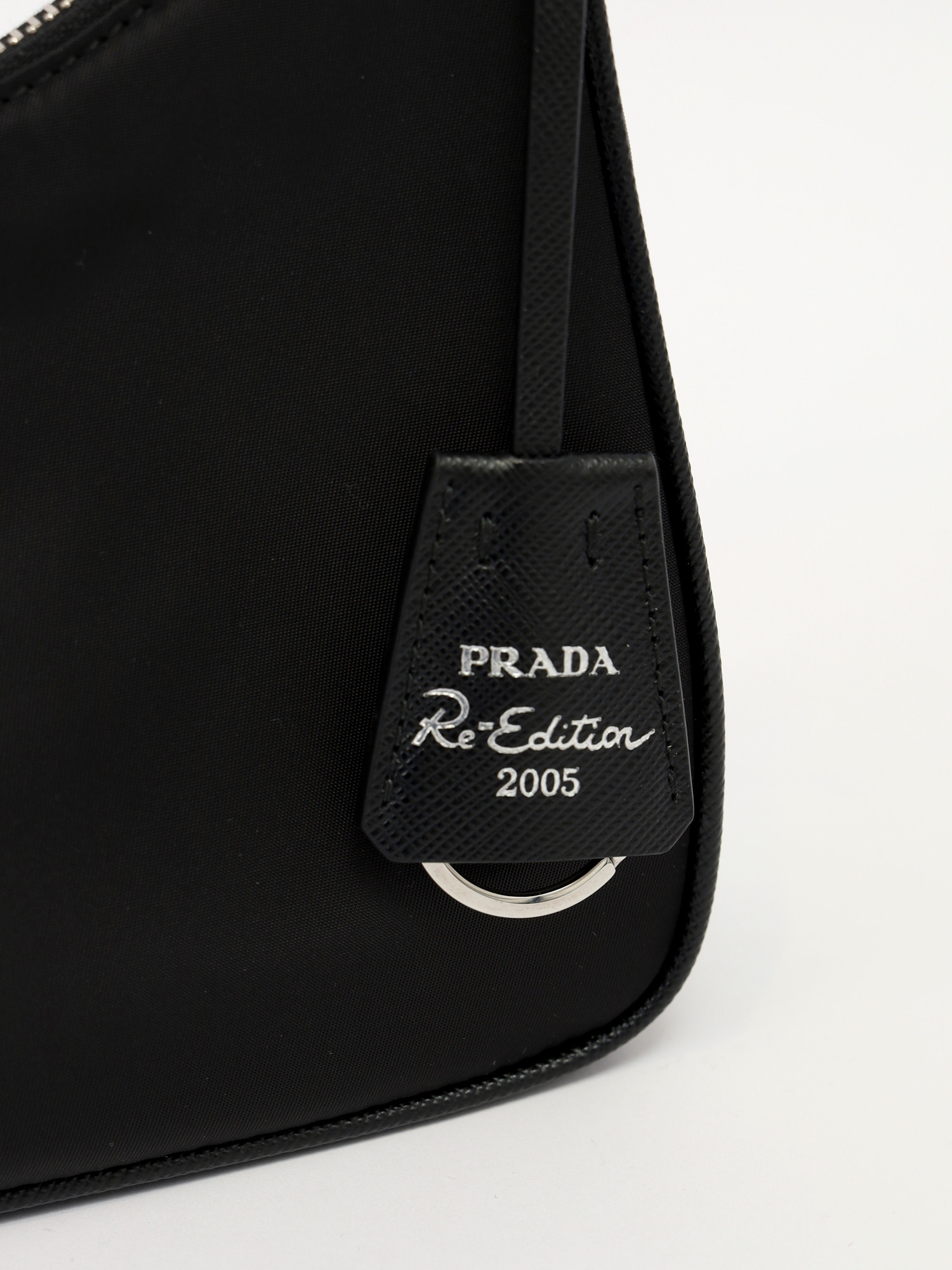 Prada Re-Edition 2005 6
