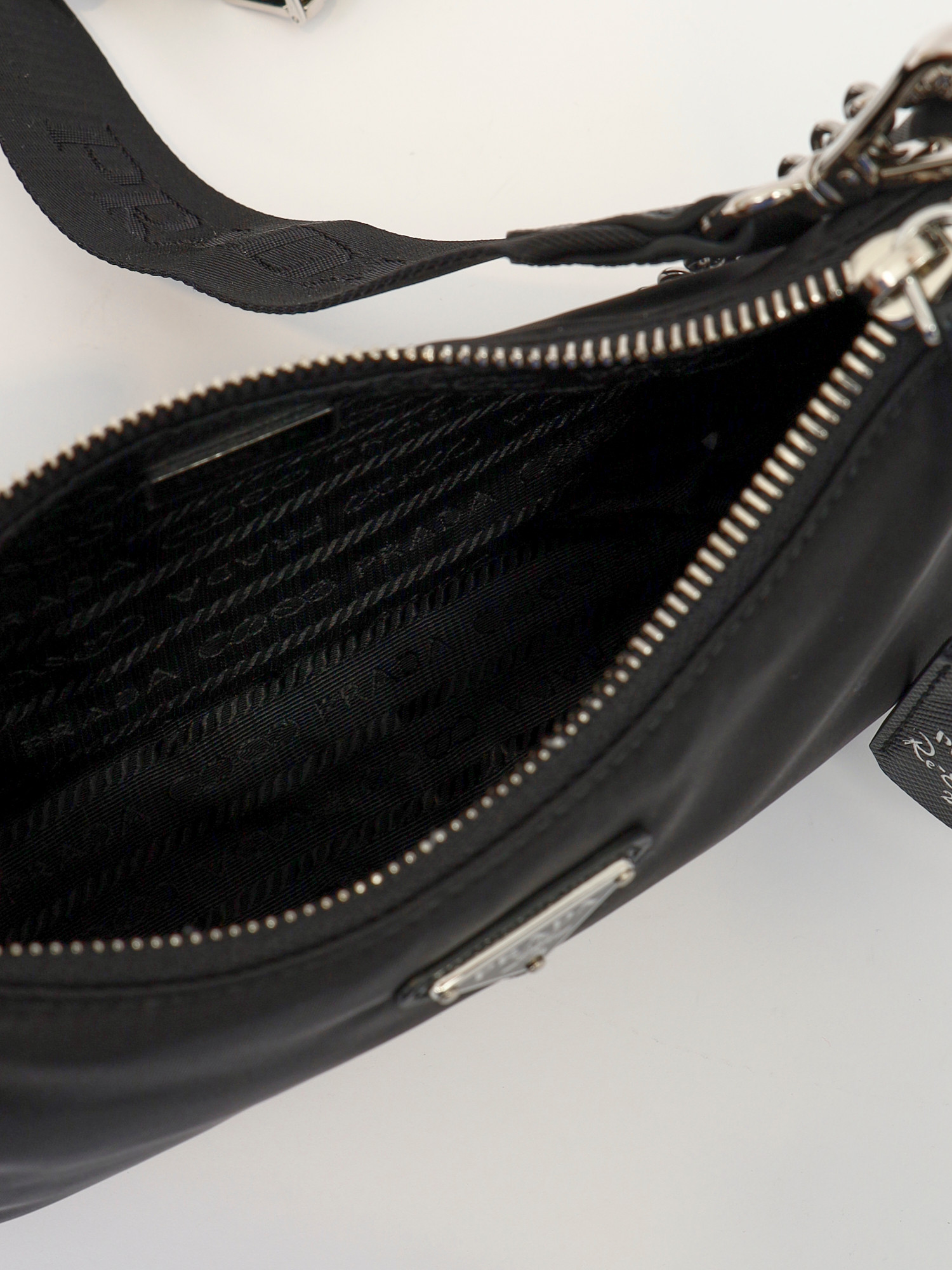 Prada Re-Edition 2005 12