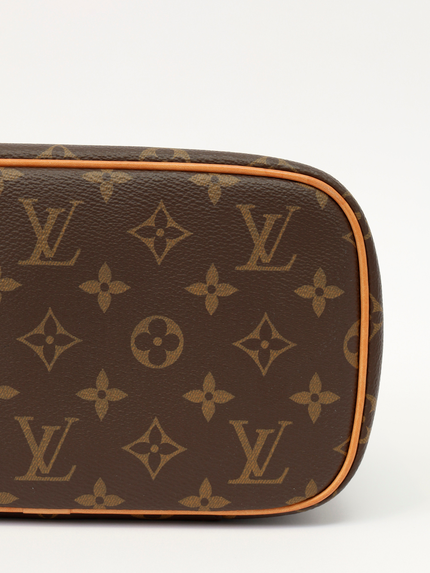 Louis Vuitton Nice 8