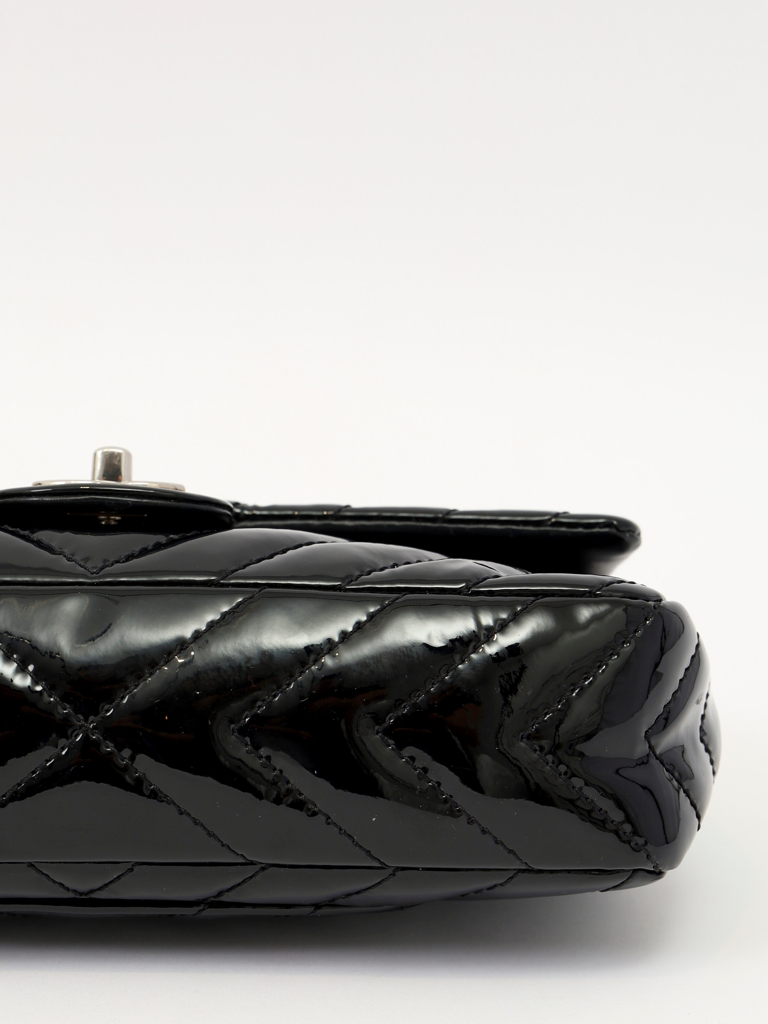 Chanel Timeless Classic 9