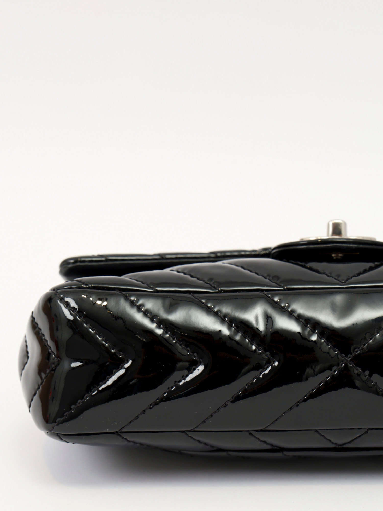 Chanel Timeless Classic 8