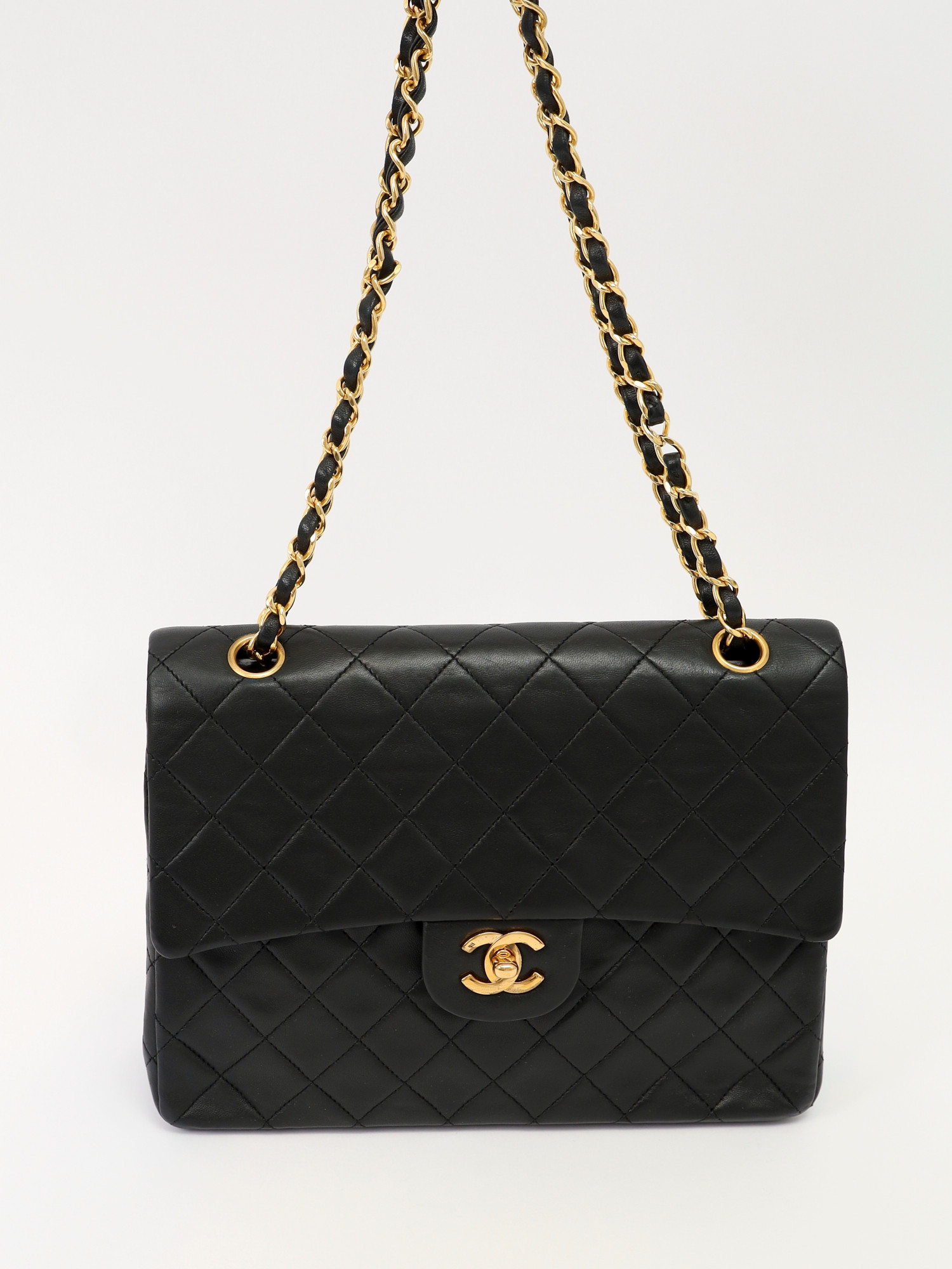 Chanel Timeless Classic 4