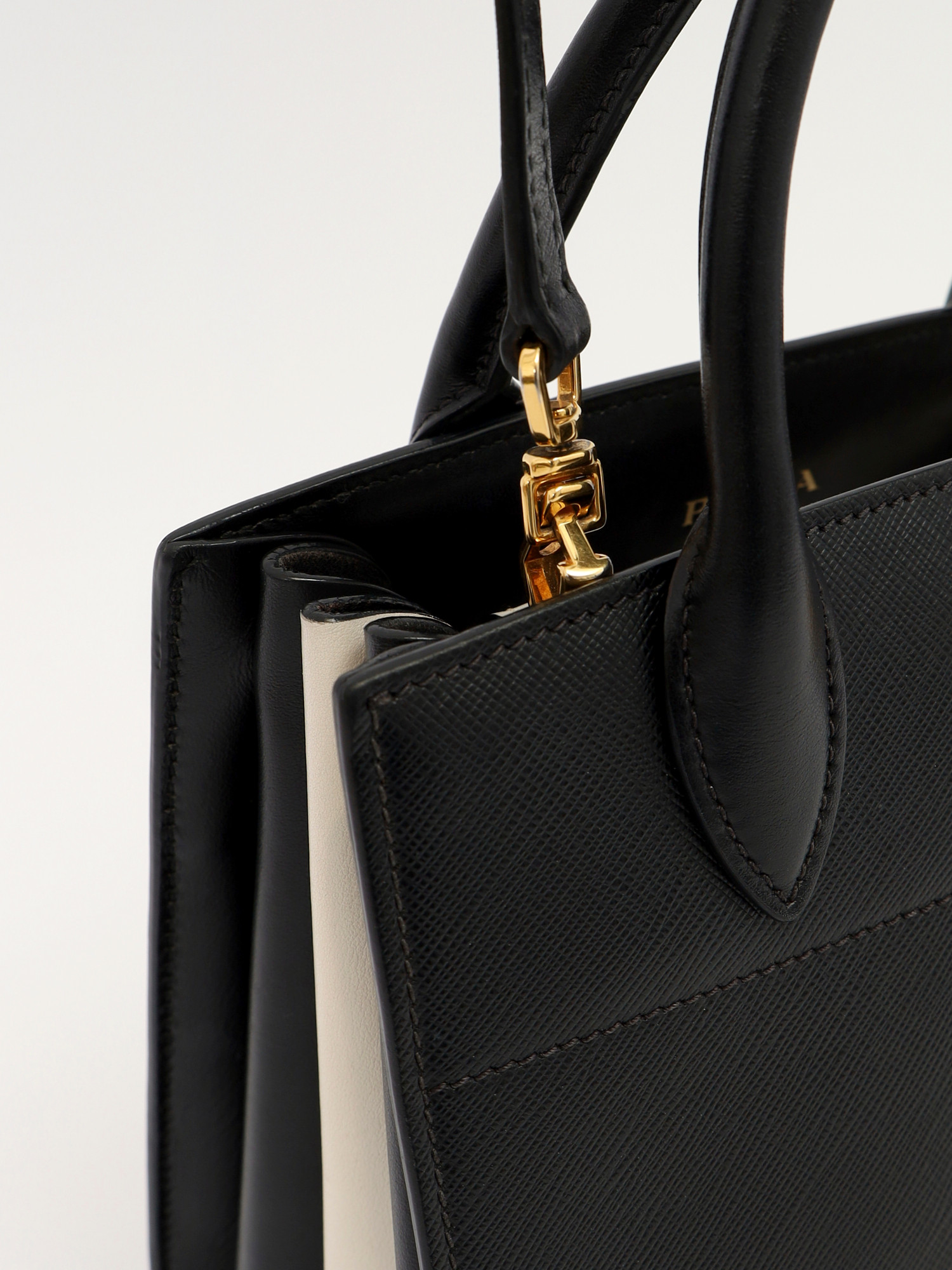 Prada Bibliotheque 6