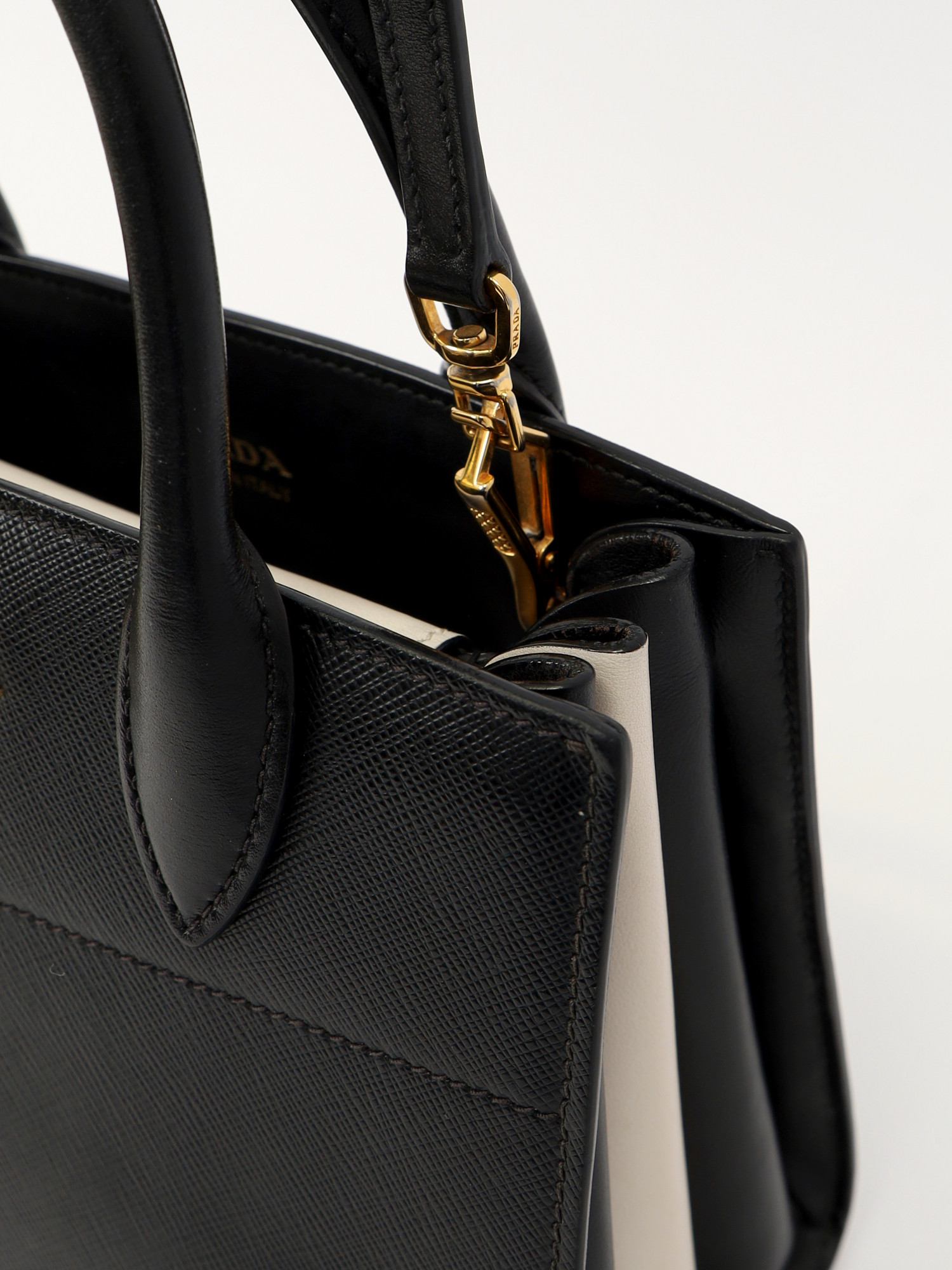 Prada Bibliotheque 7