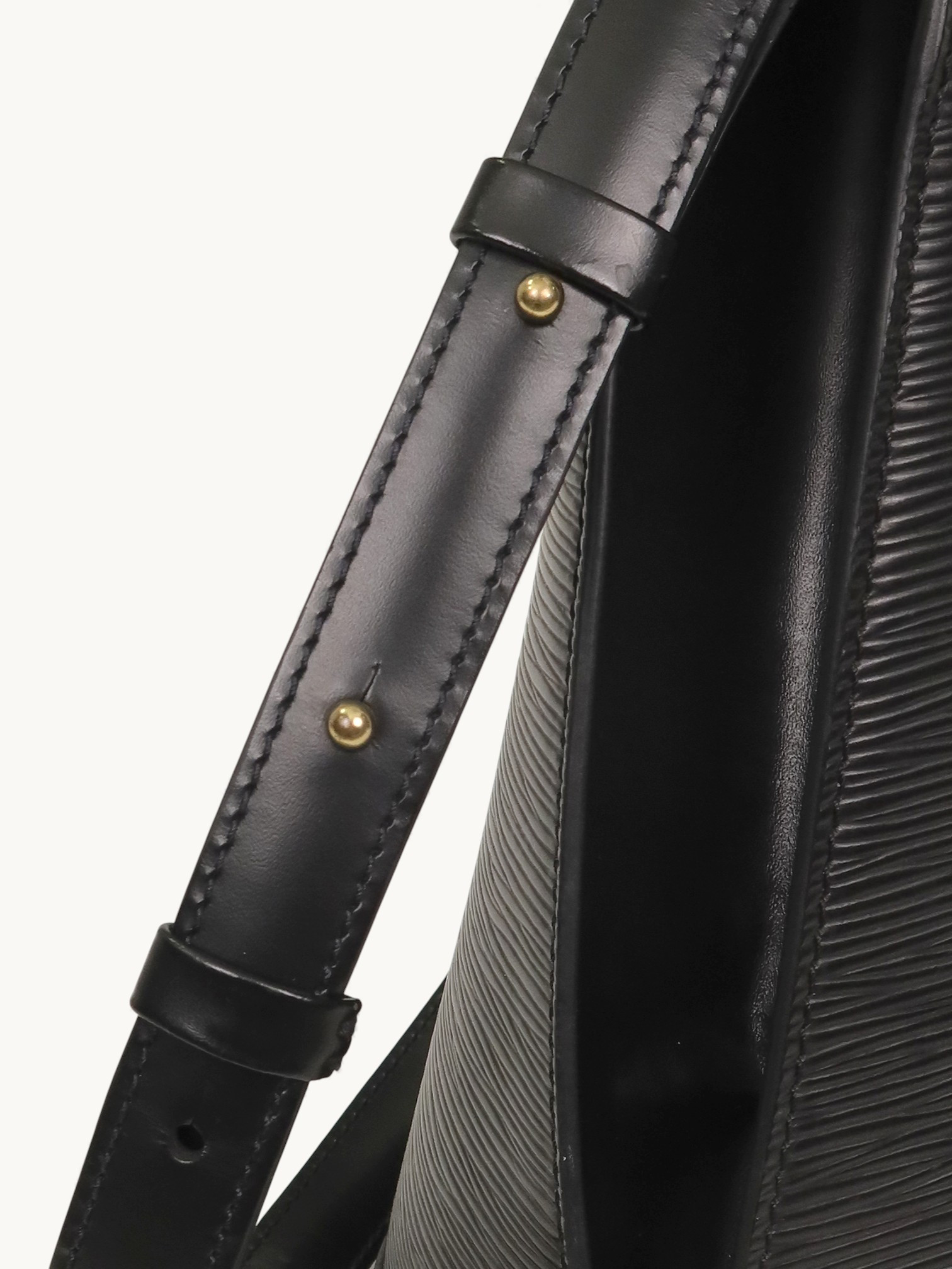 Louis Vuitton Cluny 7