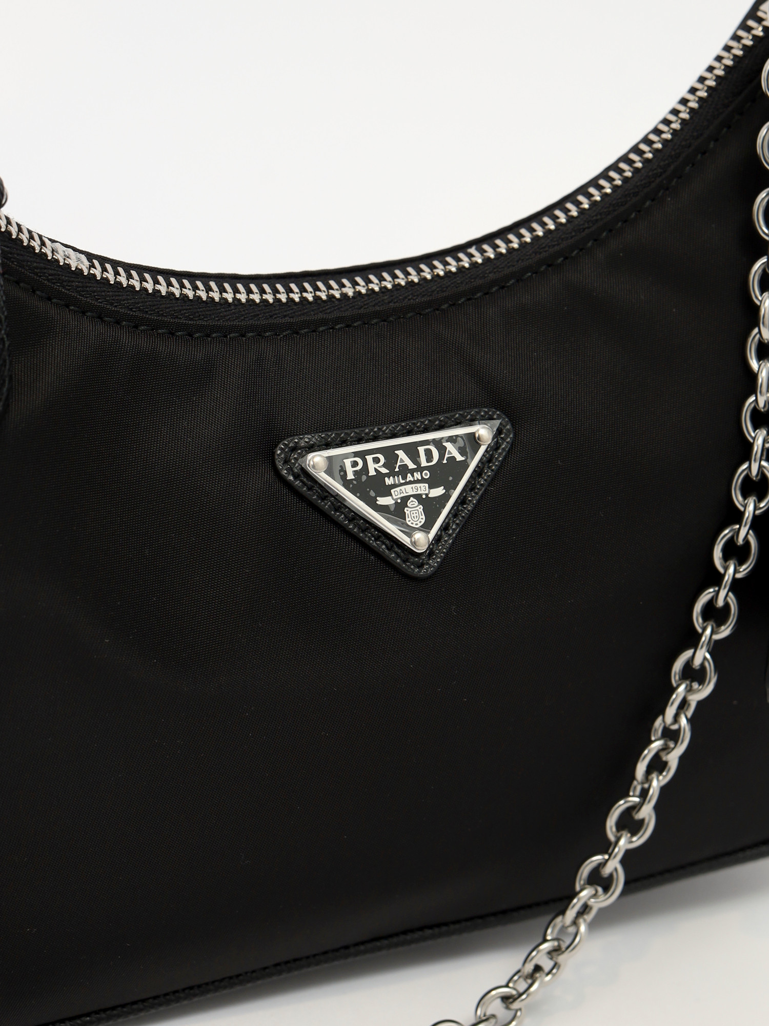 Prada Re-Edition 2005 5