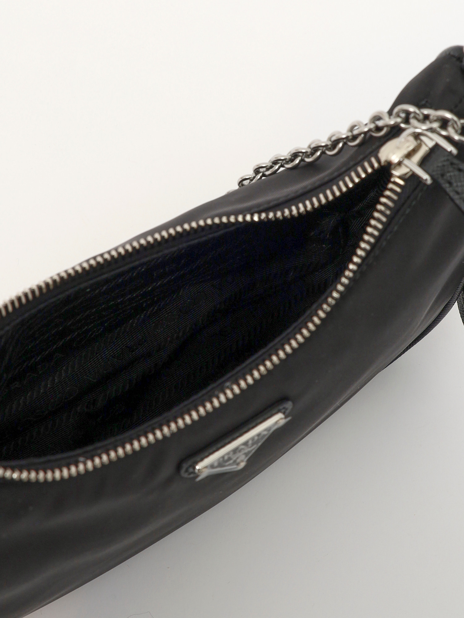 Prada Re-Edition 2005 12