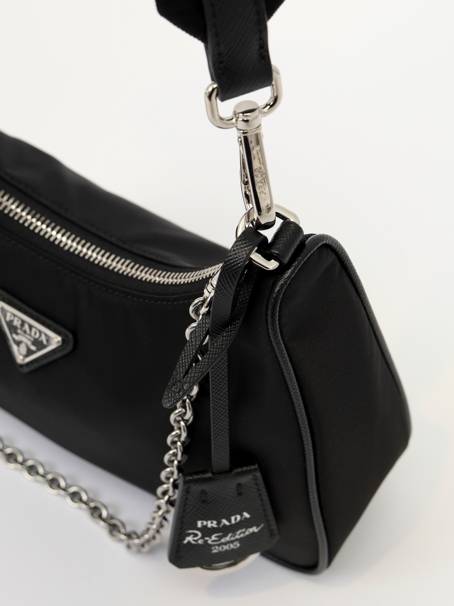 Prada Re-Edition 2005 8