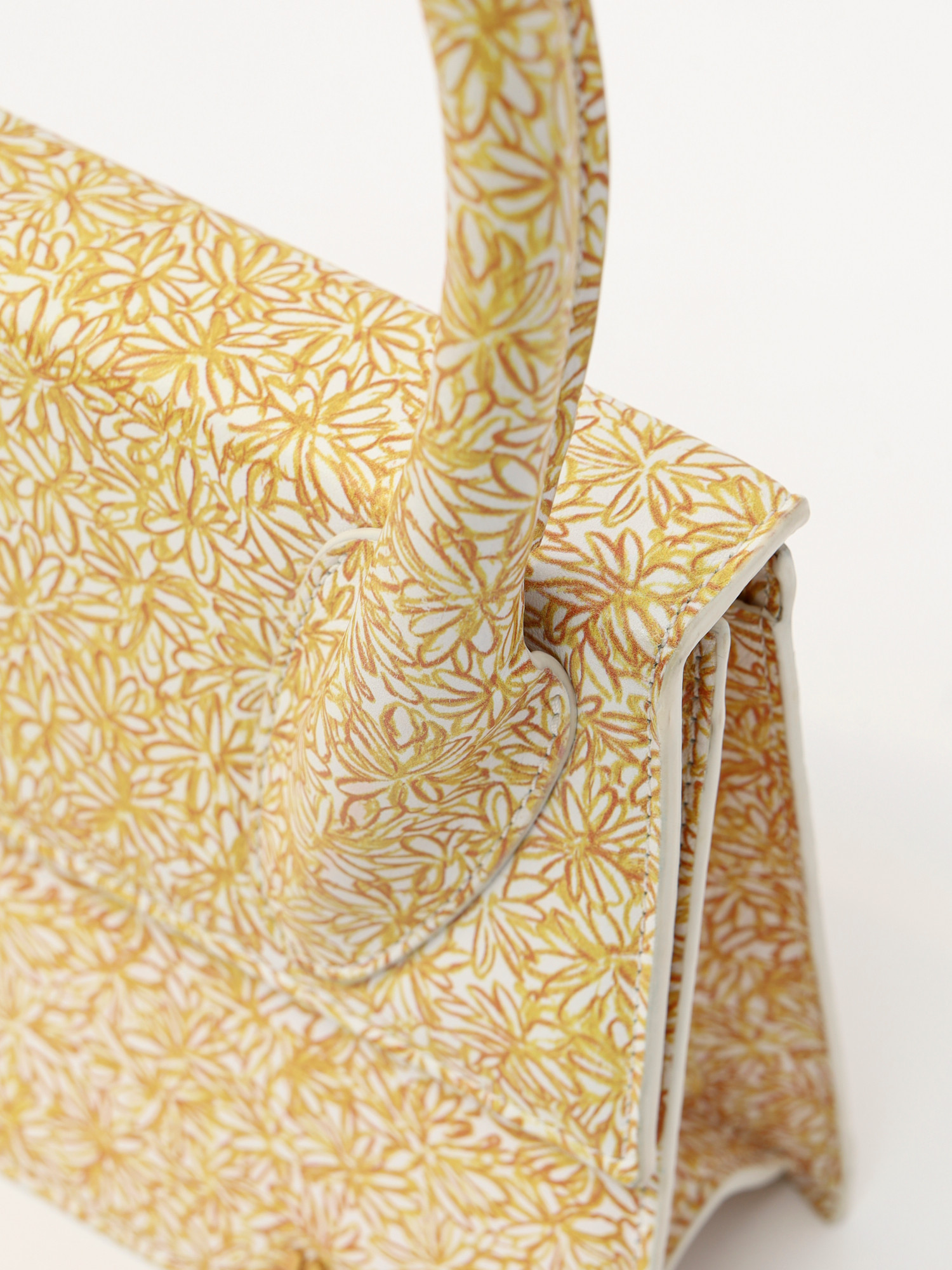 Jacquemus Le Chiquito 6