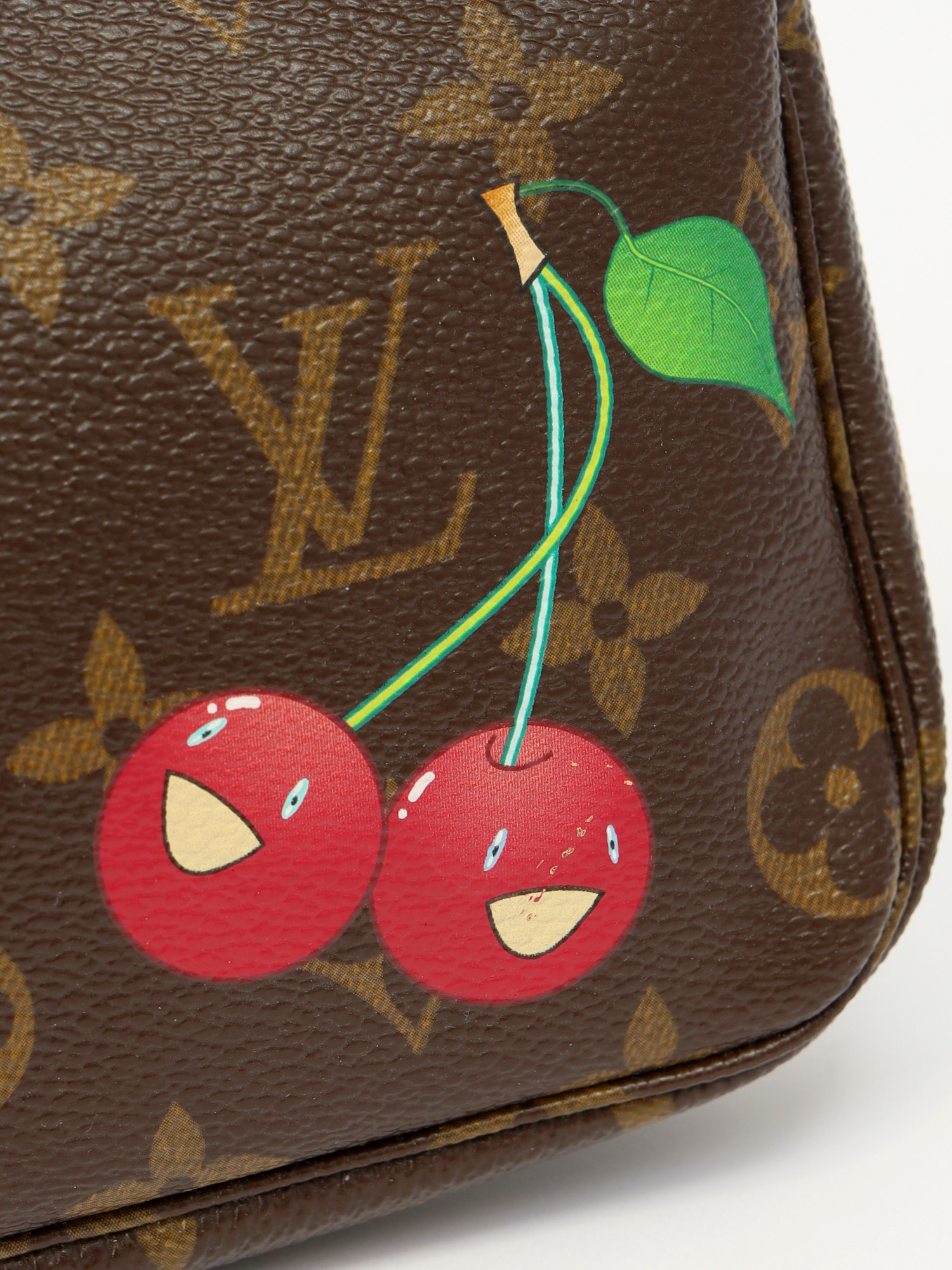 Louis Vuitton Pochette Mini 4