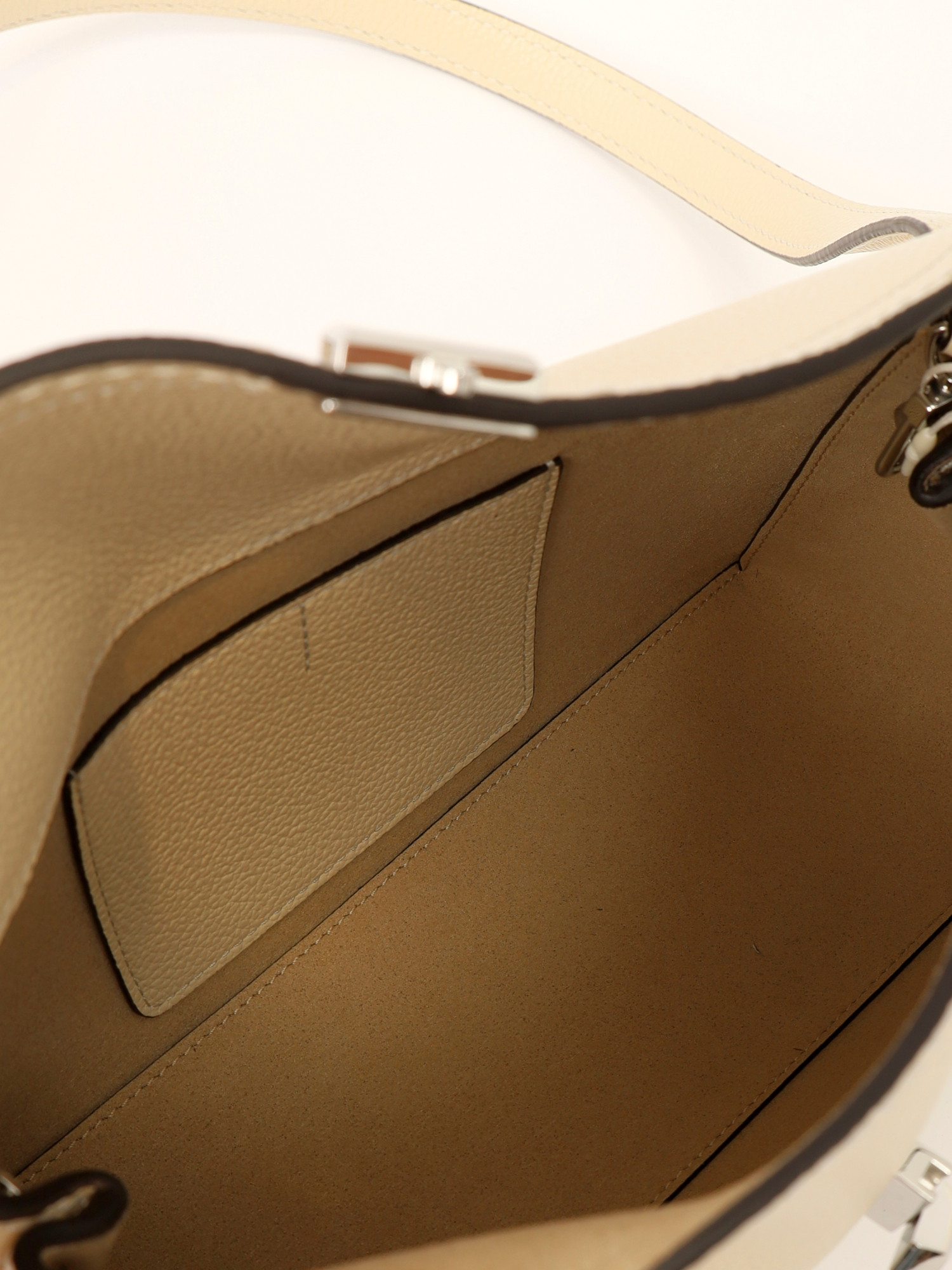 Сумки Toteme T-Lock изображение #12