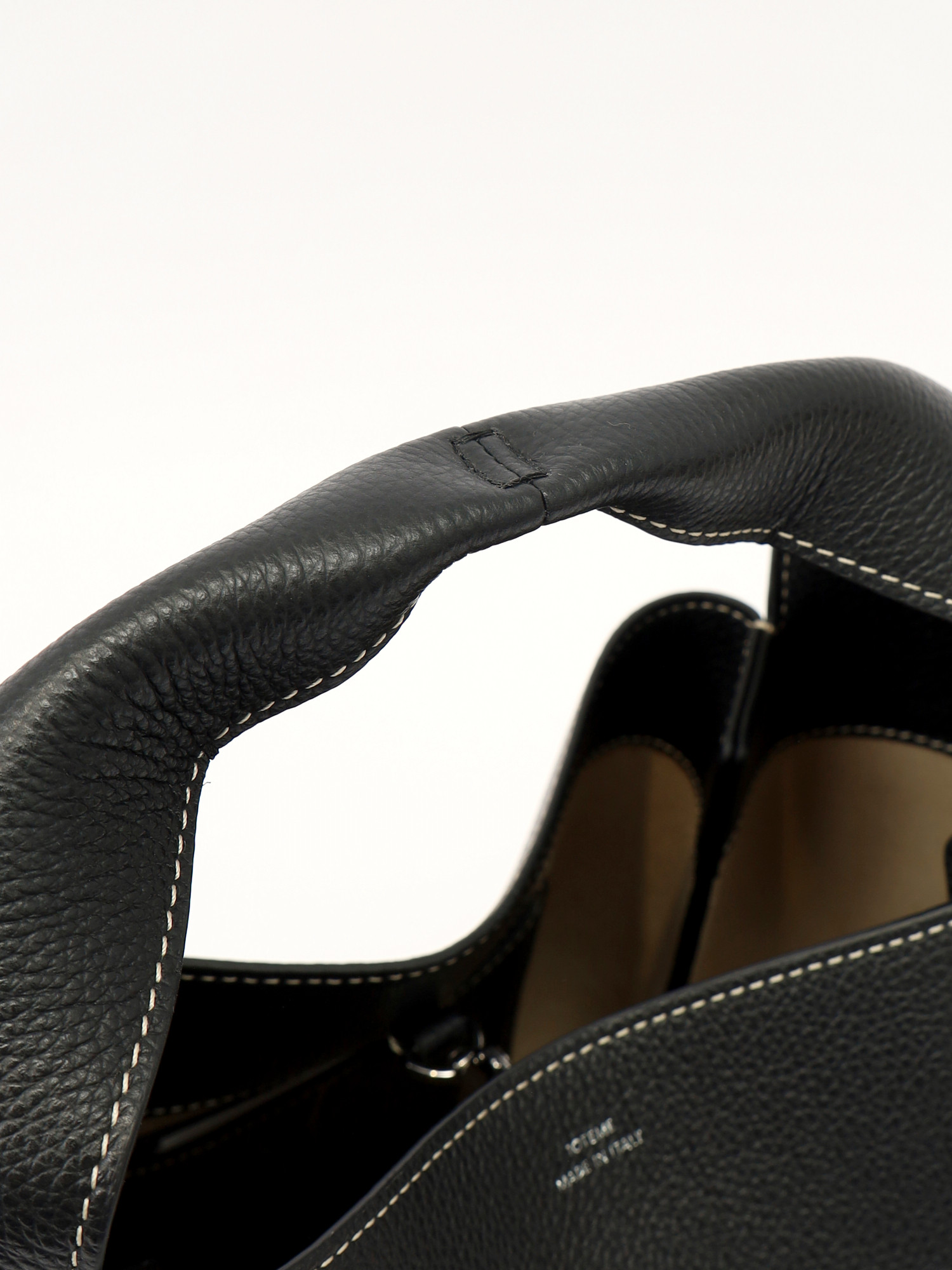 Сумки Toteme Bucket изображение #8