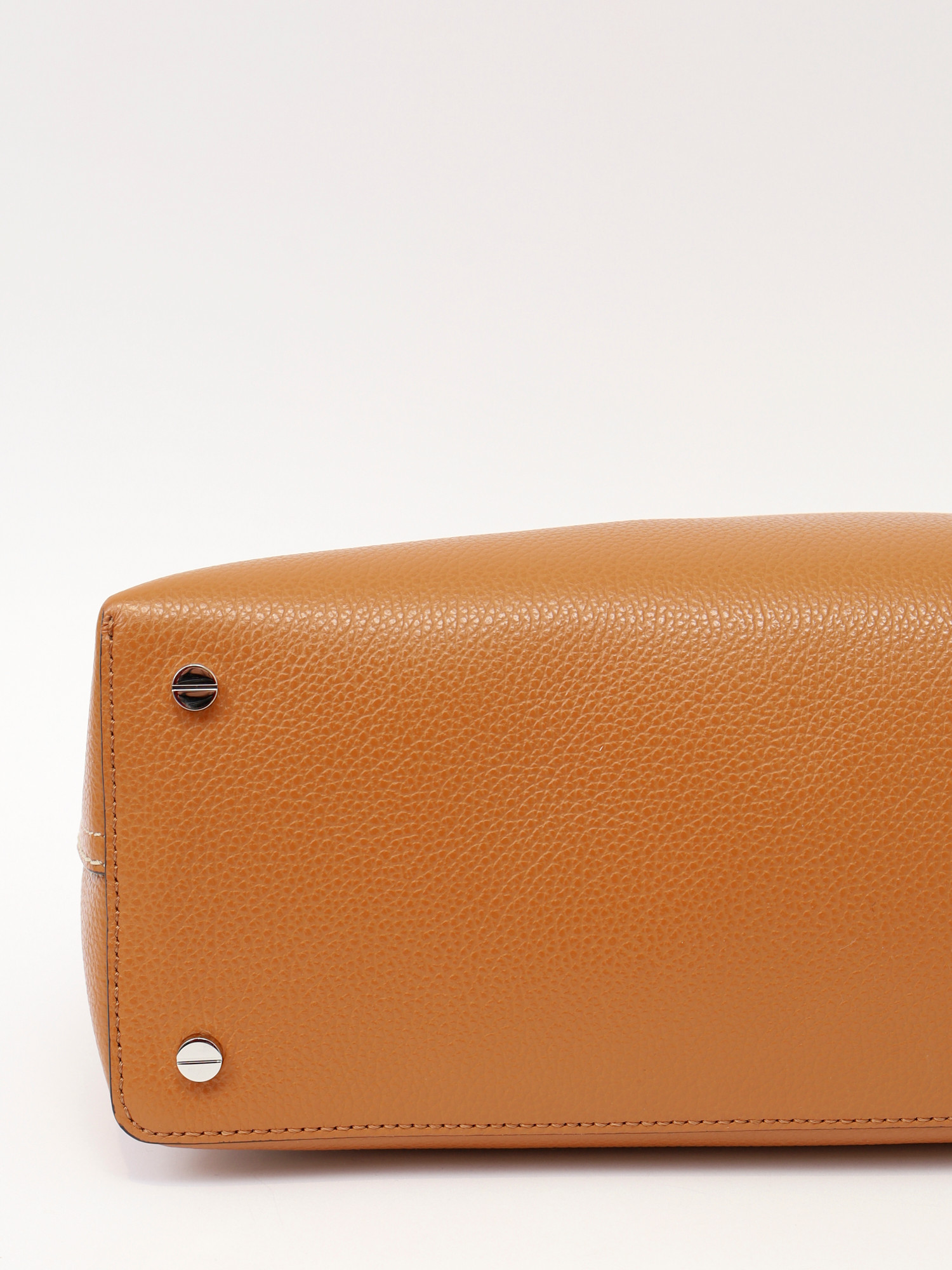 Сумки Toteme T-Lock изображение #9