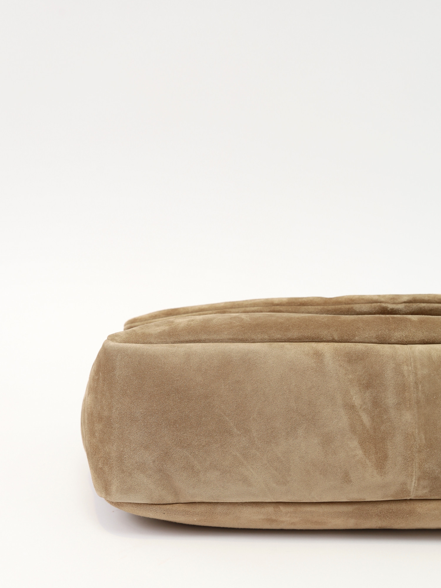 Saint Laurent Calypso 8