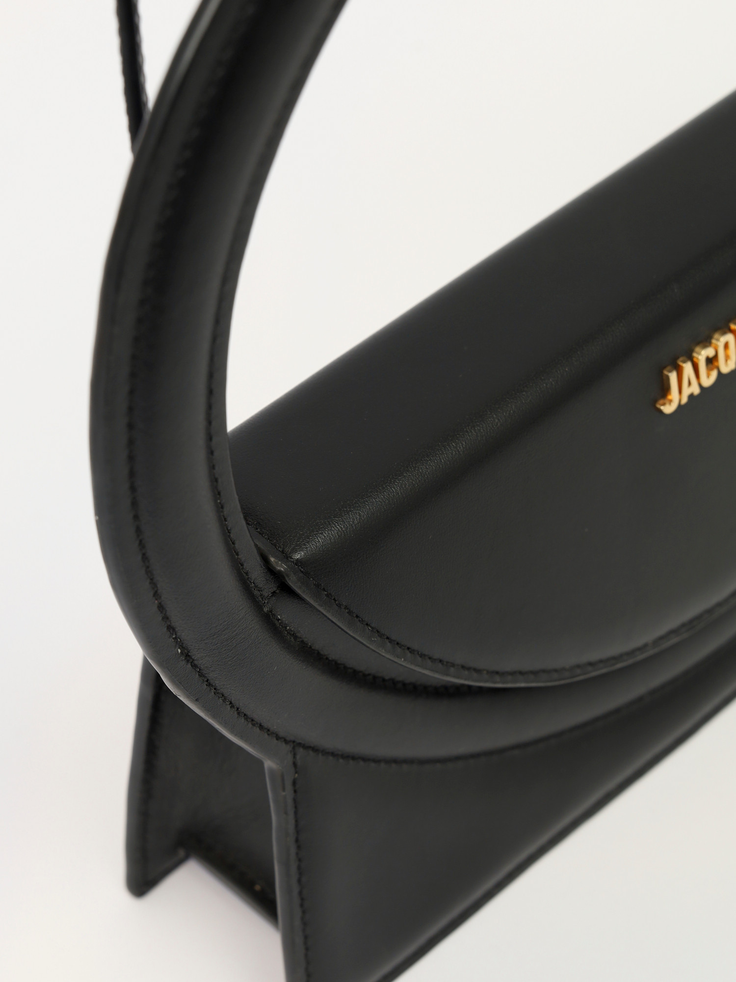 Сумки Jacquemus Le Sac Rond изображение #7