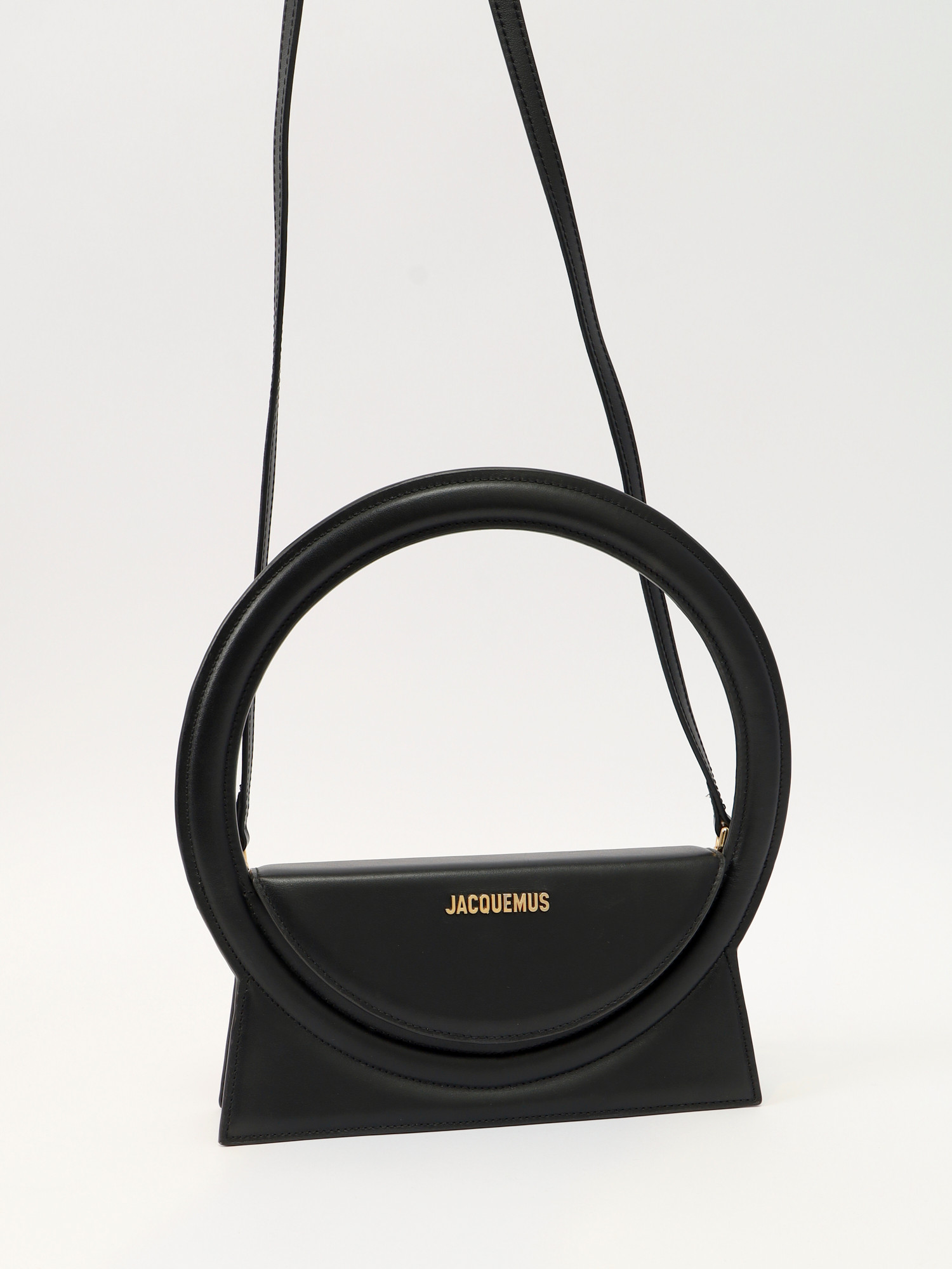 Сумки Jacquemus Le Sac Rond изображение #5