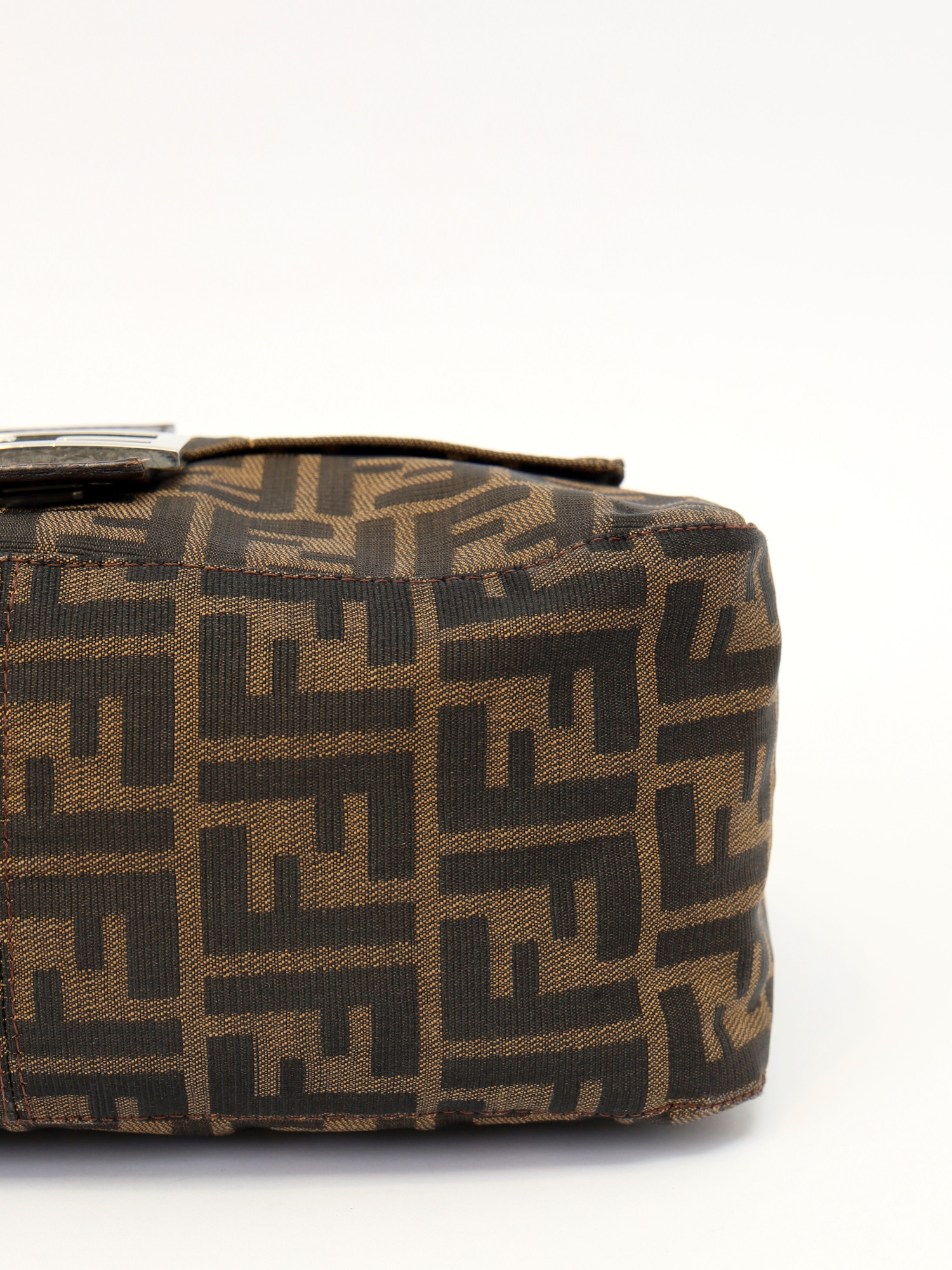 Сумки Fendi Mamma Baguette изображение #10