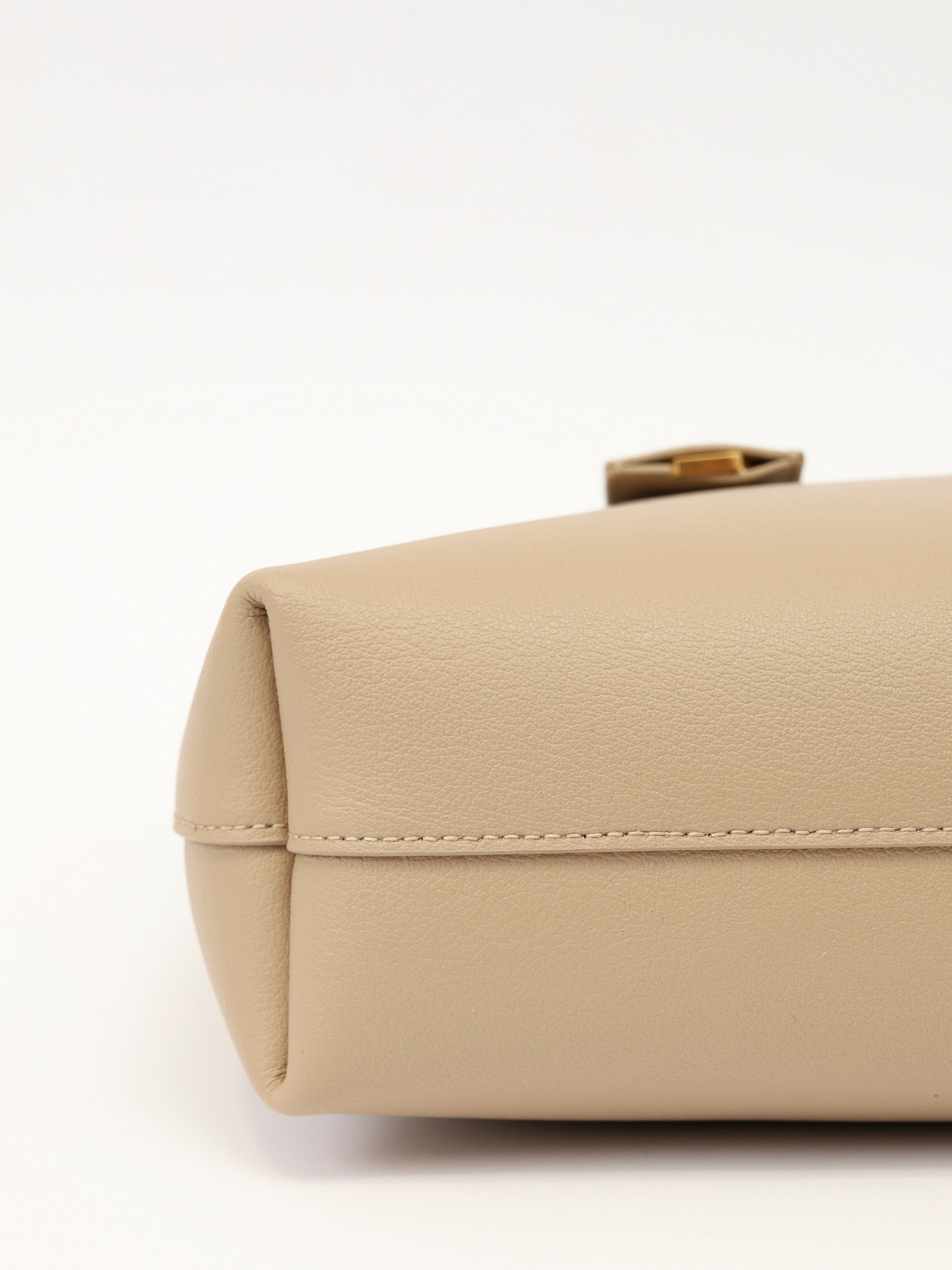 Saint Laurent Shopping 10