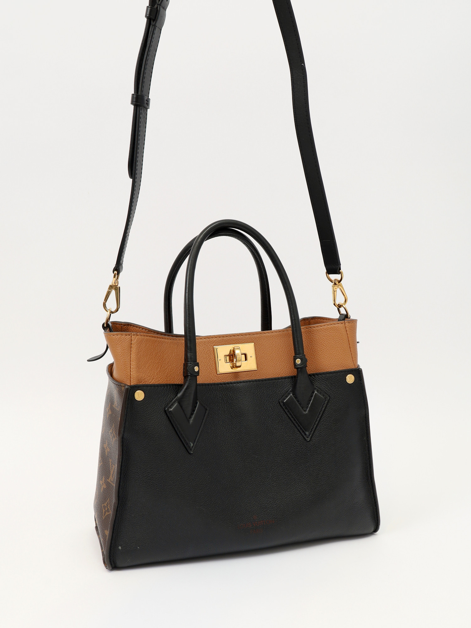 Louis Vuitton On My Side  5