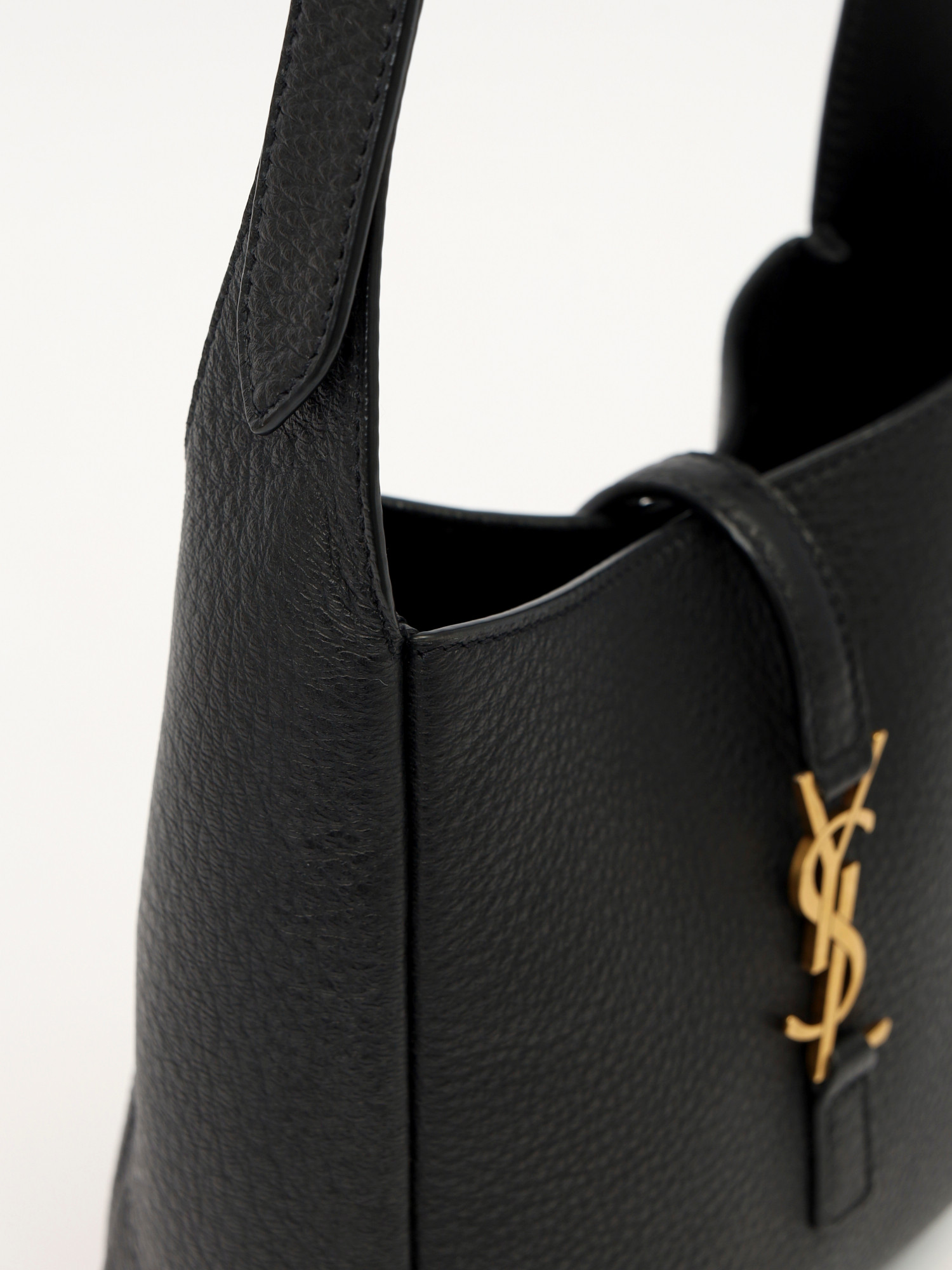 Saint Laurent Le 5 a 7 6