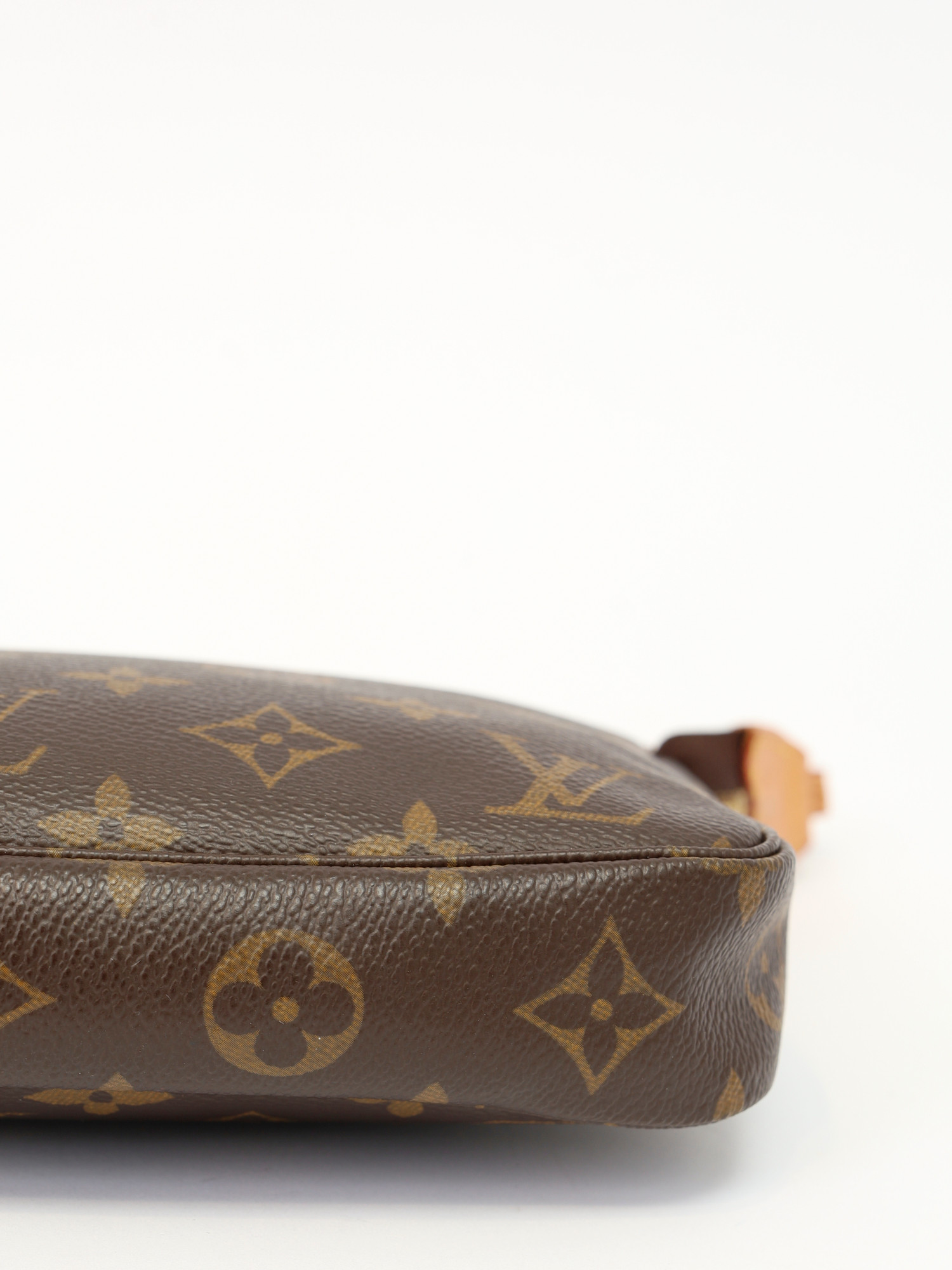 Сумки Louis Vuitton Pochette изображение #8