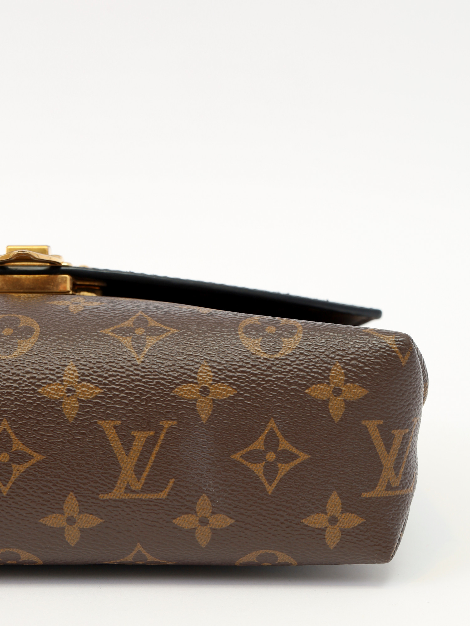 Сумки Louis Vuitton Saint Placide изображение #10