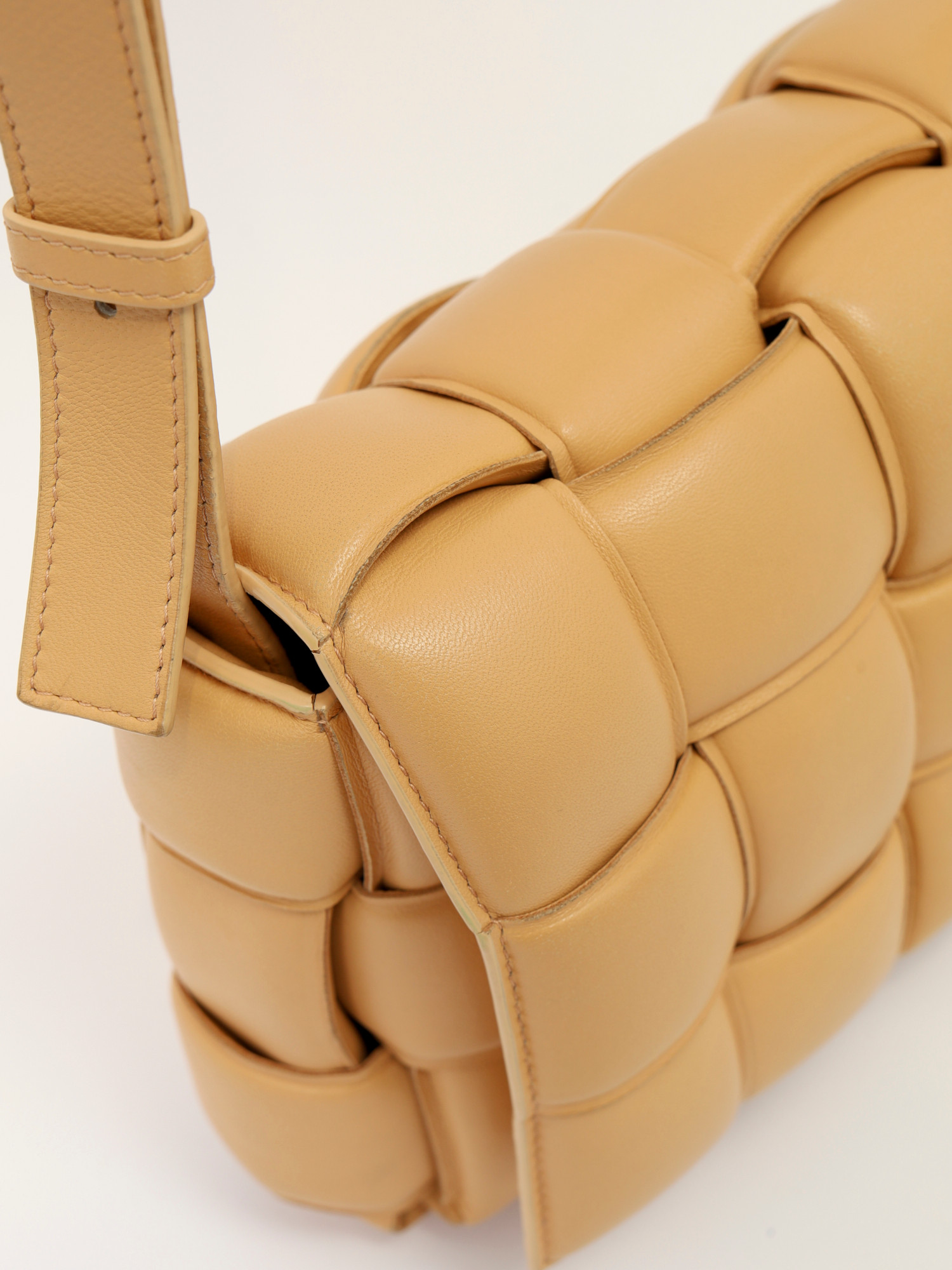 Bottega Veneta Cassette 5