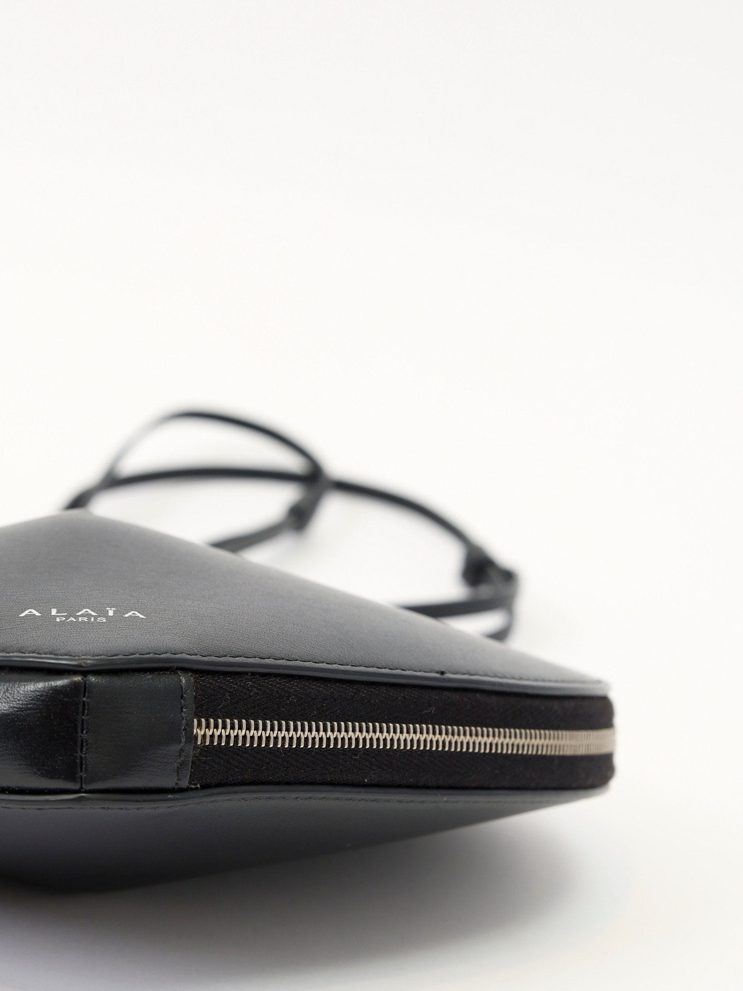 Сумки Alaia Le Cœur изображение #10