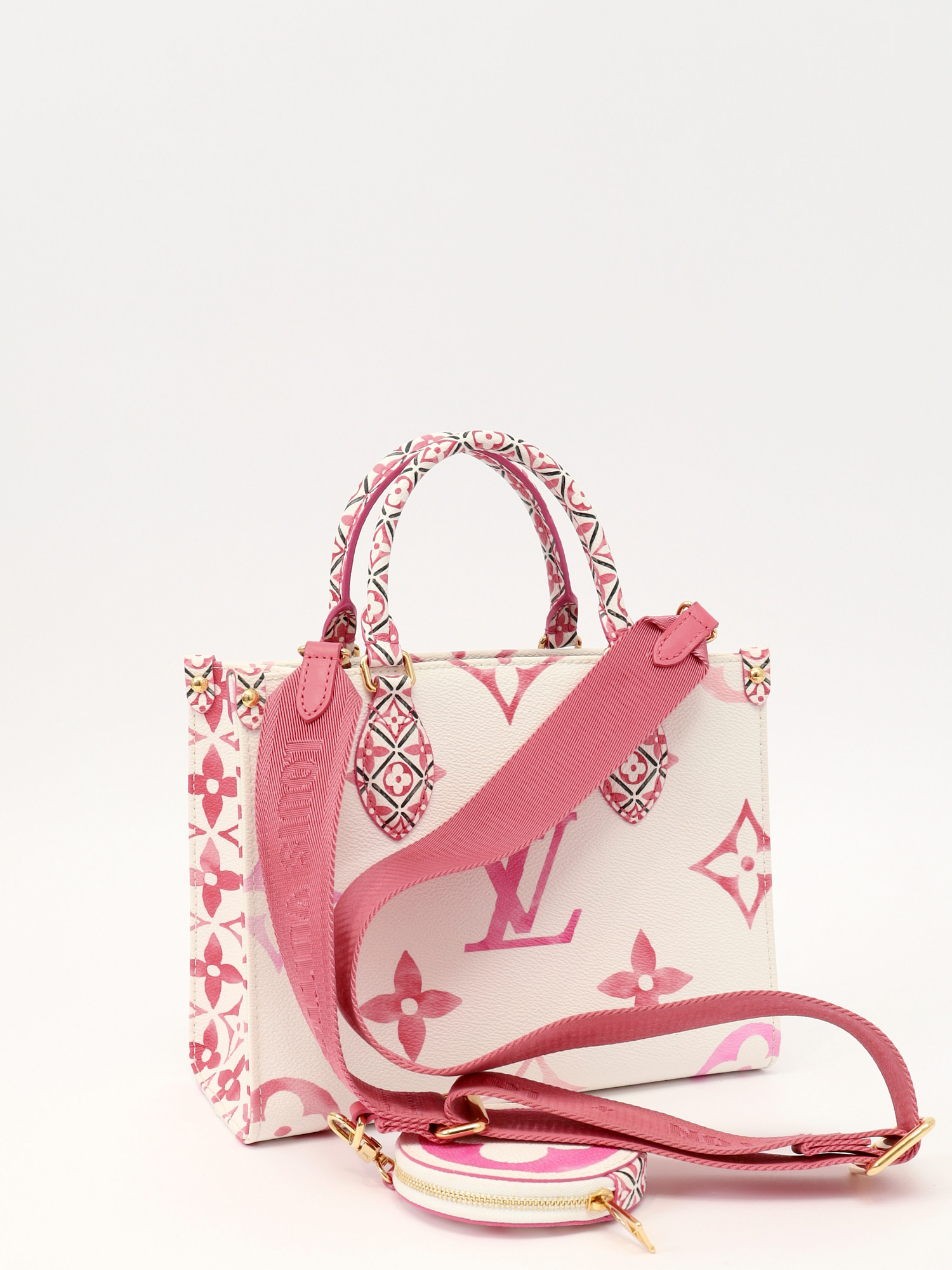 Сумки Louis Vuitton OnTheGo изображение #4