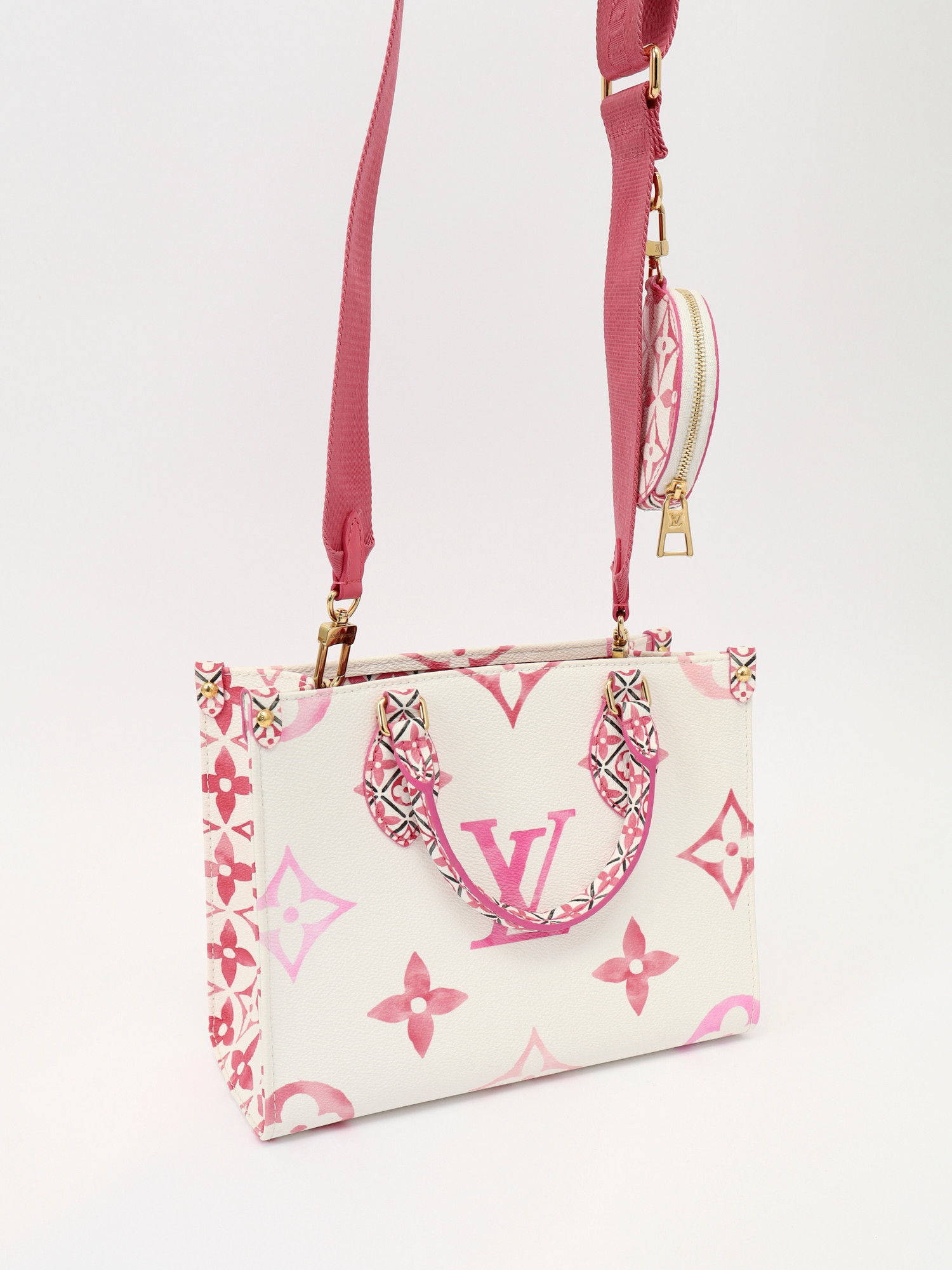 Сумки Louis Vuitton OnTheGo изображение #5