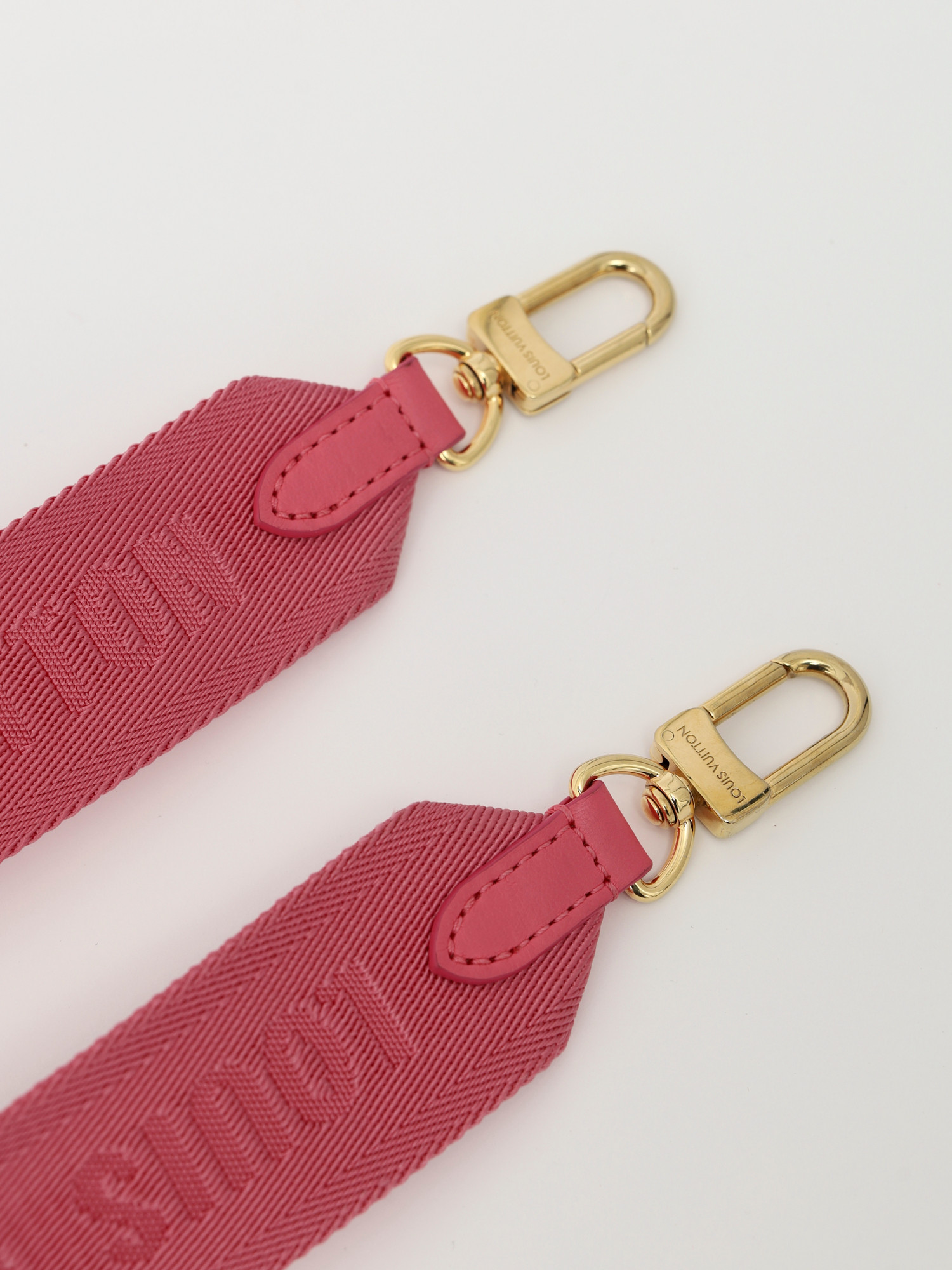 Сумки Louis Vuitton OnTheGo изображение #9